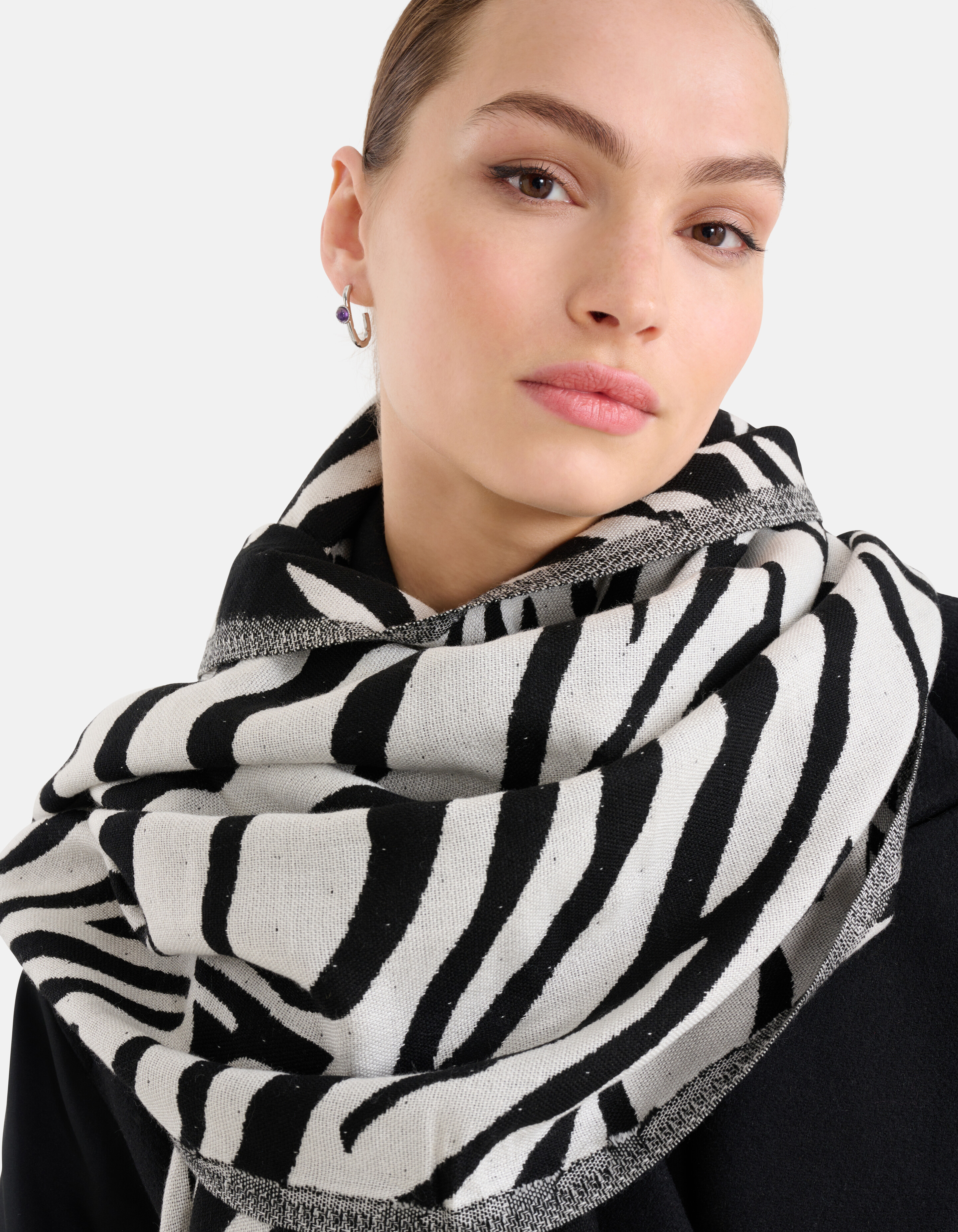 Zebra-Jacquard-Schal Schwarz/Weiß SHOEBY ACCESSOIRES