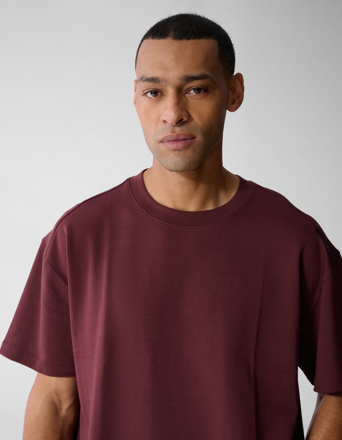 Basic Label T-Shirt Rot SHOEBY MEN