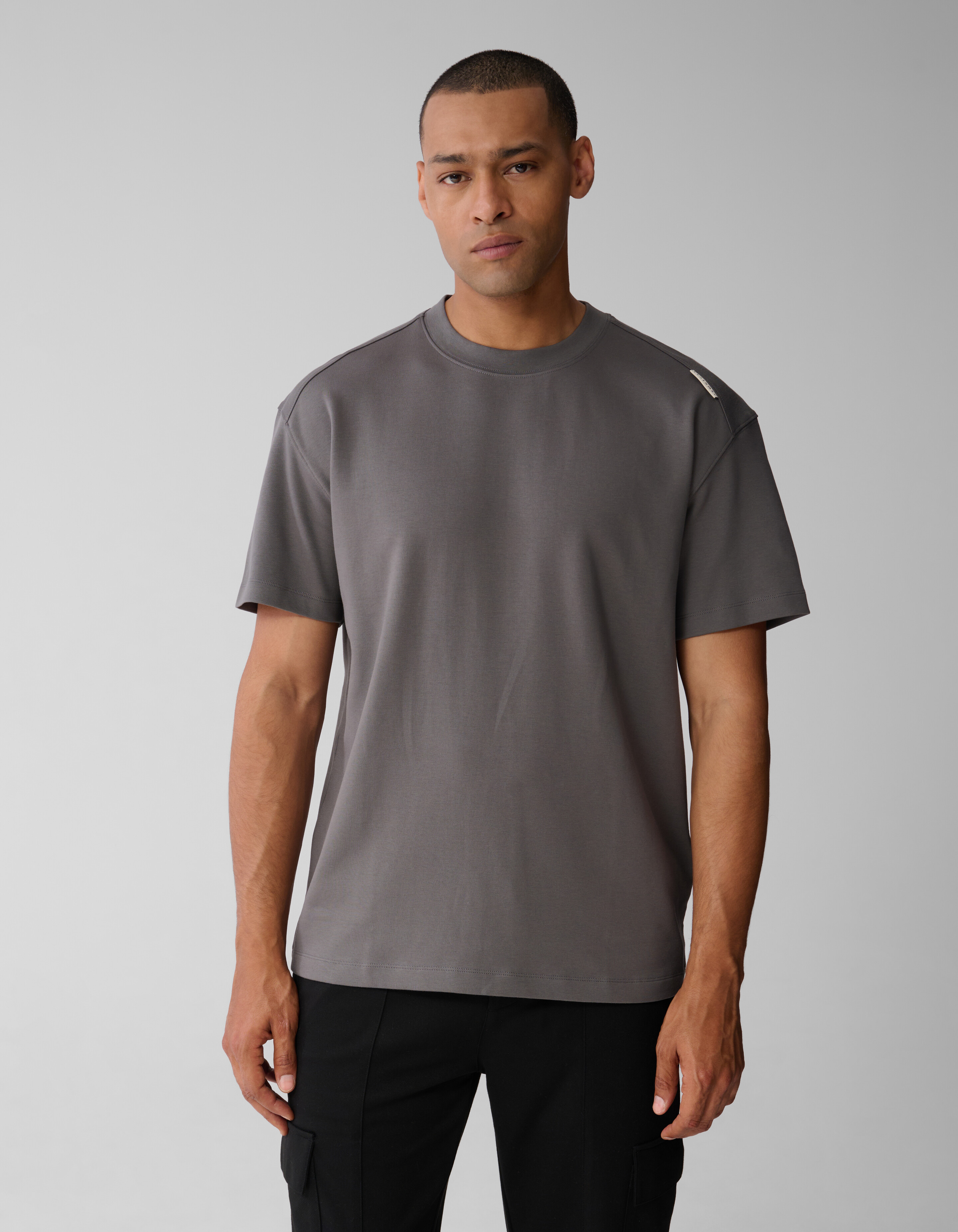 Label-T-Shirt Dunkelgrün SHOEBY MEN