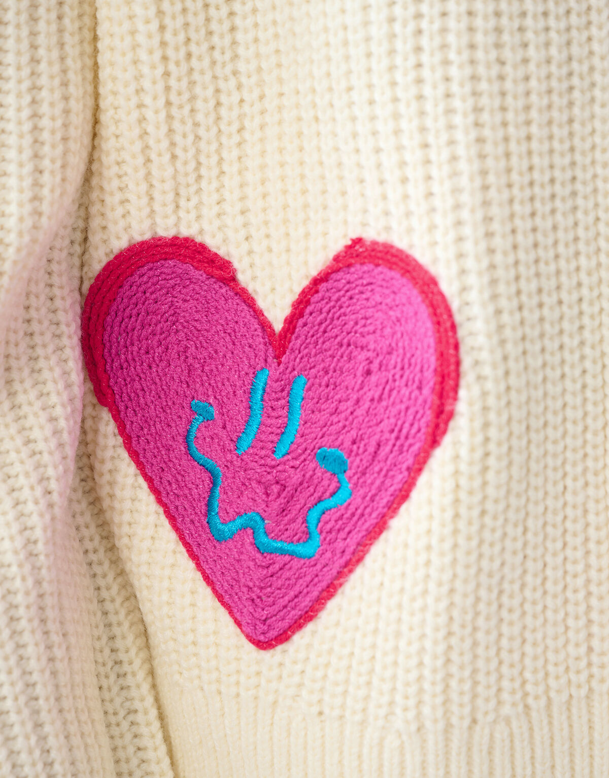 Herz Strickjacke Off White SHOEBY GIRLS