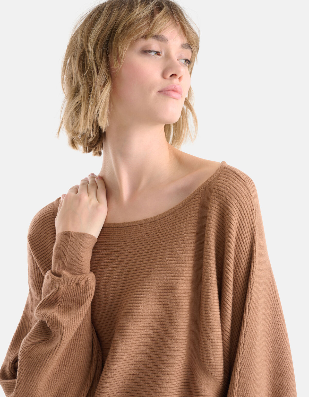 Pullover mit Fledermausärmeln Braun SHOEBY WOMEN