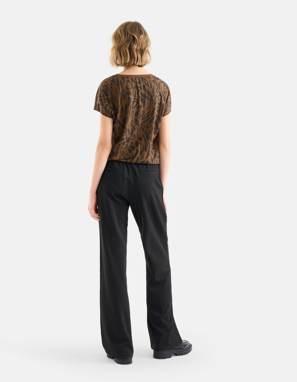 Leopardenmuster-T-Shirt mit V-Ausschnitt Braun SHOEBY WOMEN