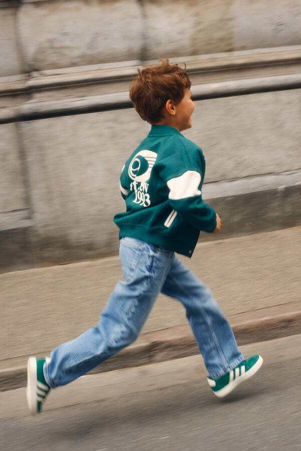 Gerade geschnittene Jeans in Blau SHOEBY BOYS