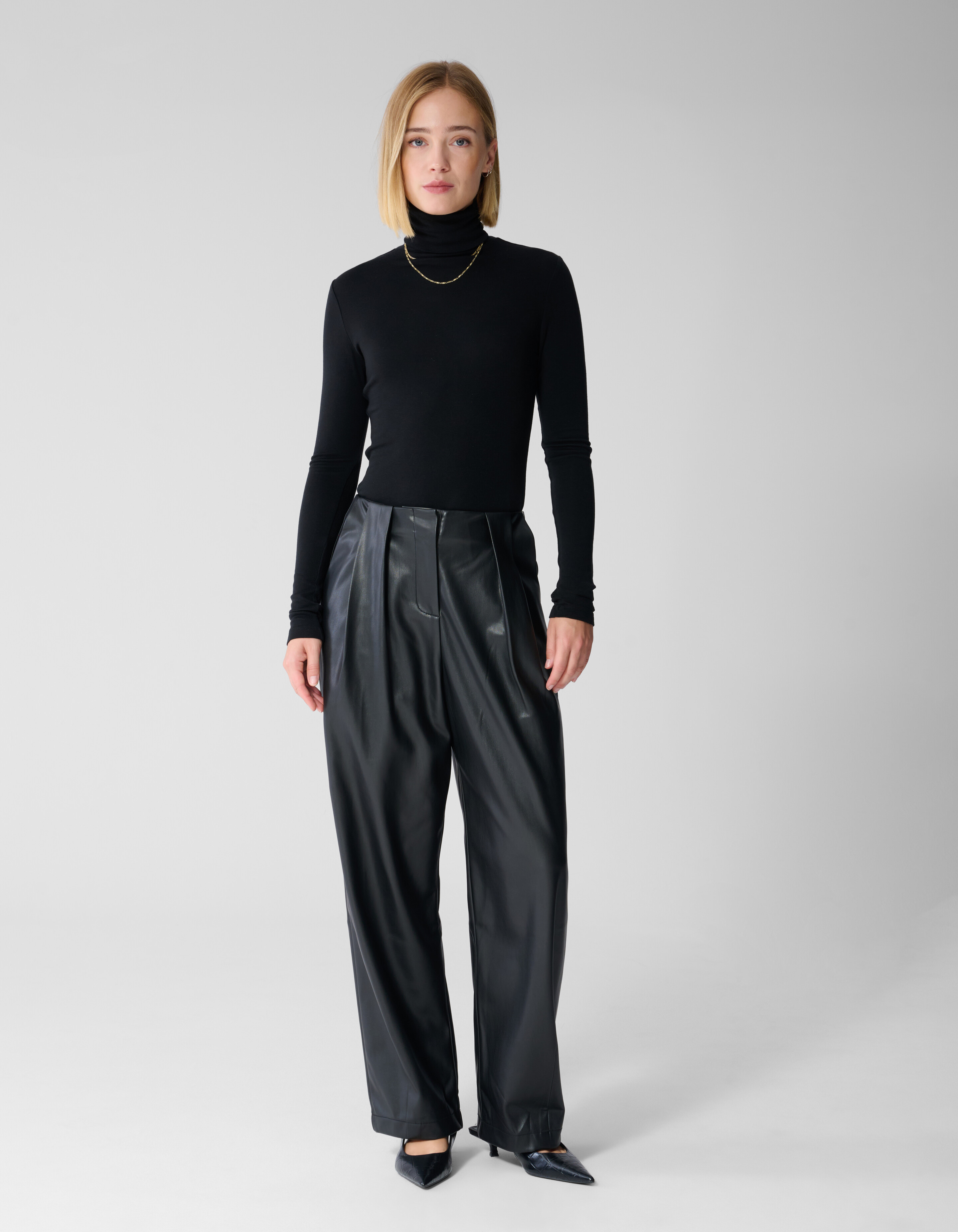 Vegane Leder Barrel-Fit-Hose Schwarz By Lonneke SHOEBY WOMEN