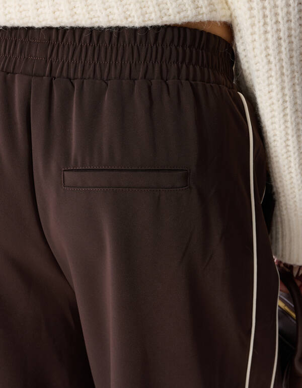 Sporty Piping Wide Leg Fit Hose Dunkelbraun SHOEBY WOMEN