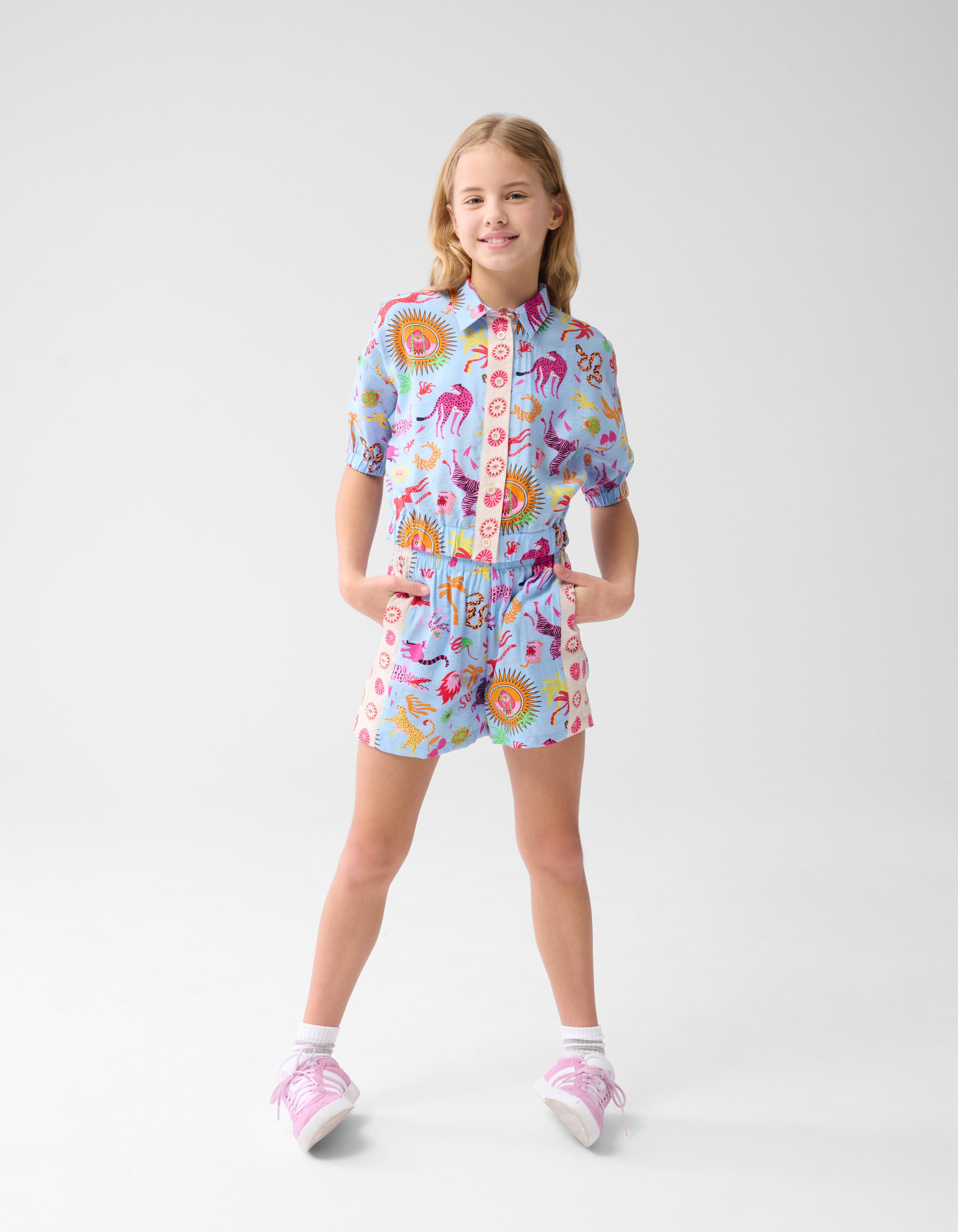 Dschungel Kunstwerk Bluse Hellblau von Lizzy SHOEBY GIRLS