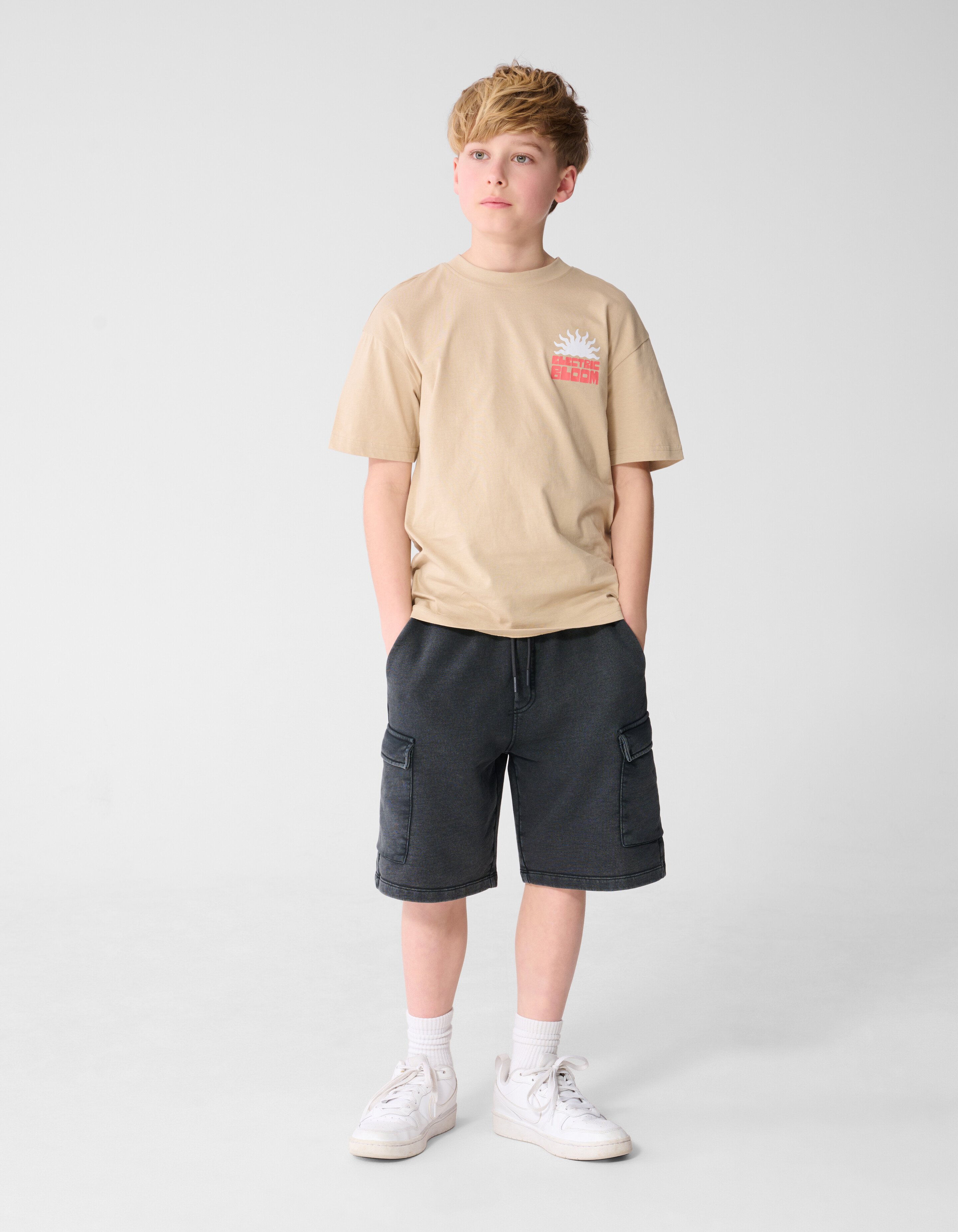 Bloom Artwork T-Shirt Sand SHOEBY BOYS