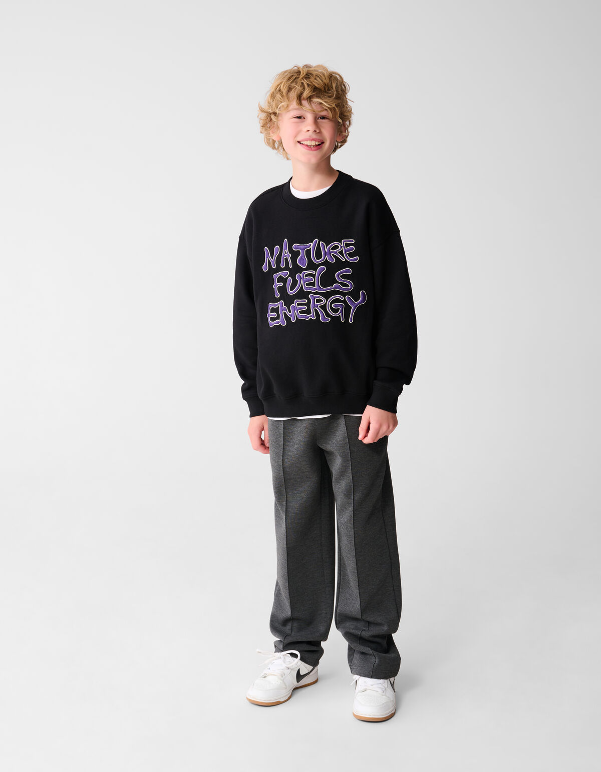 Nature Text Sweatshirt Schwarz SHOEBY BOYS