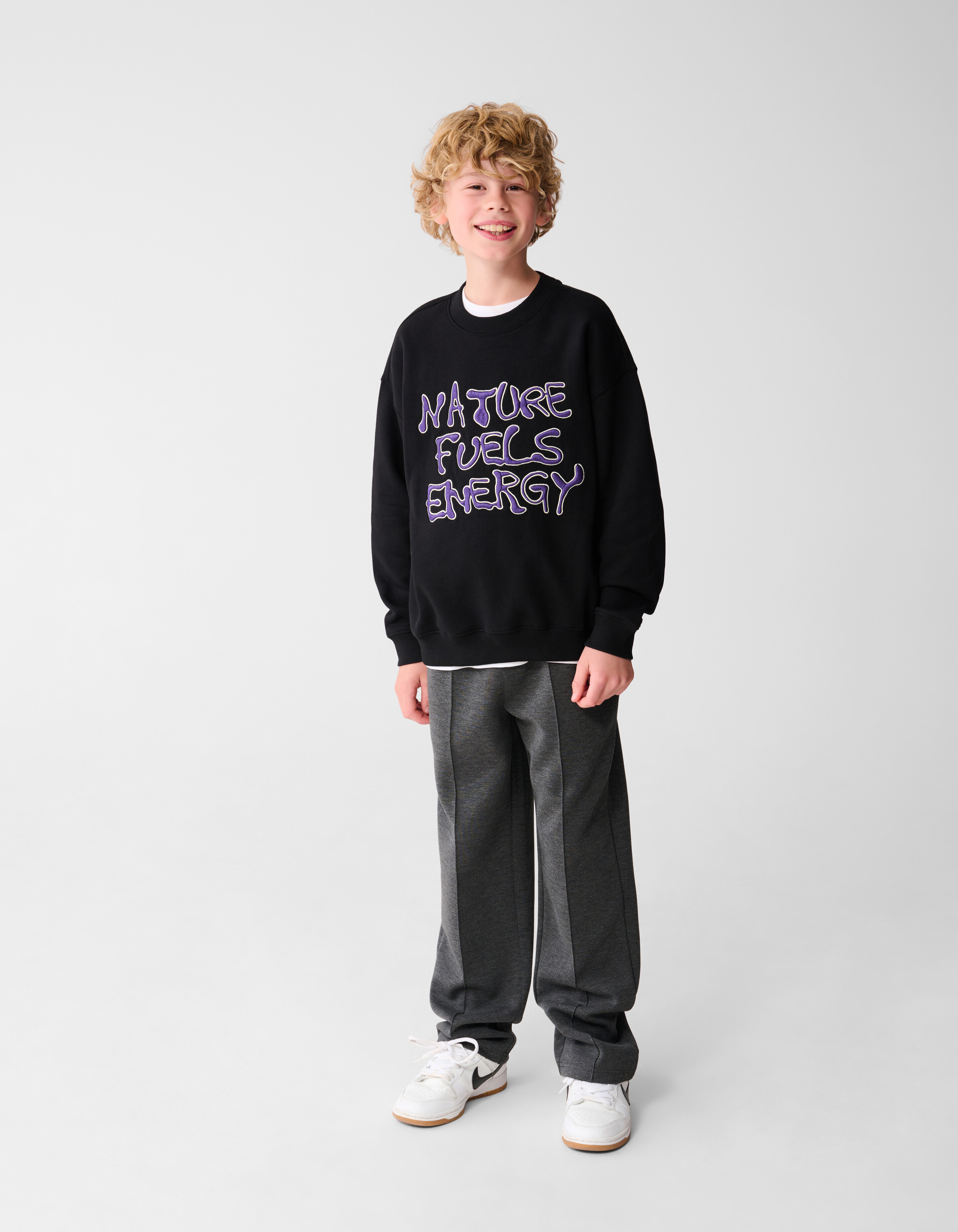 Nature Text Sweatshirt Schwarz SHOEBY BOYS