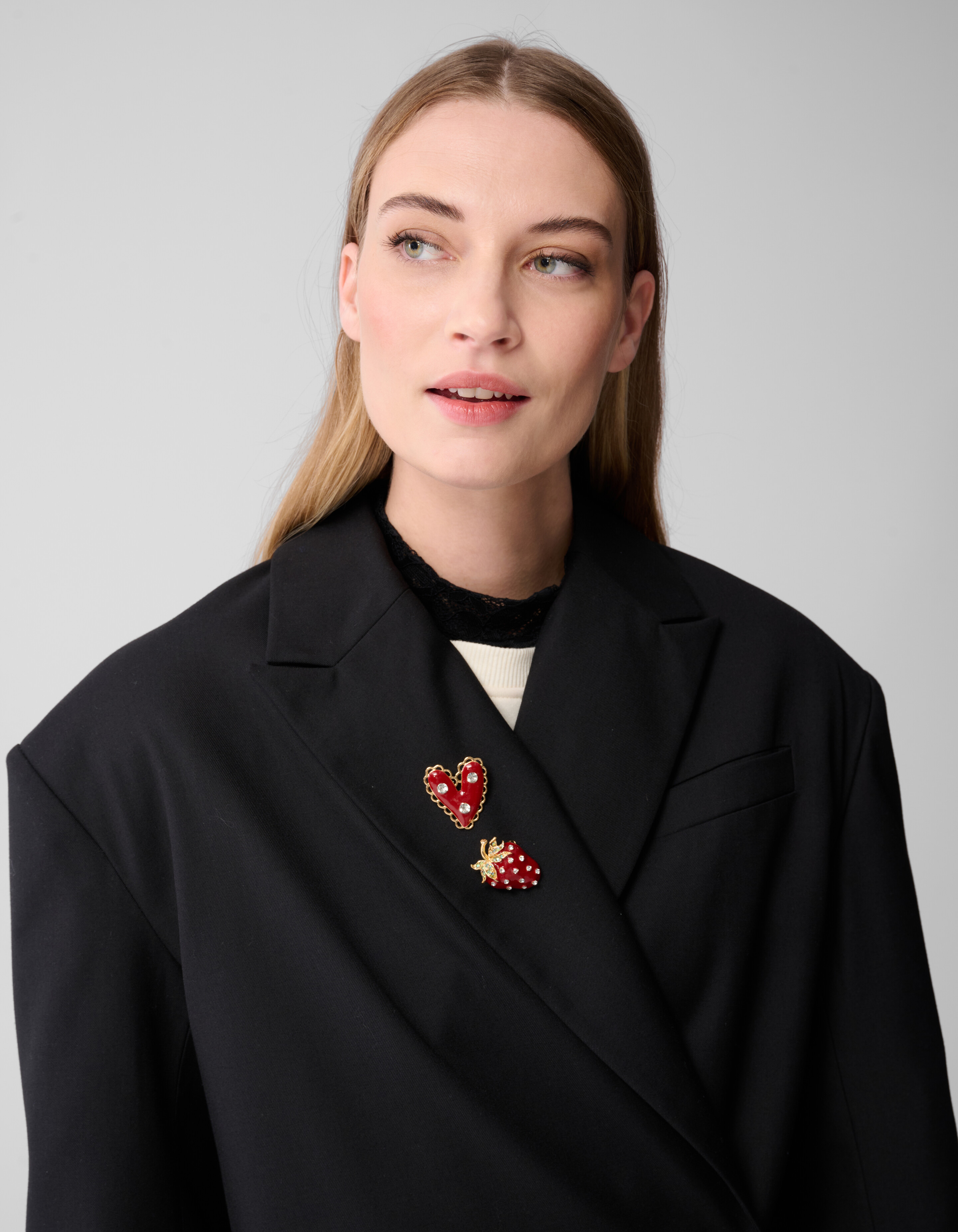 Strawberry Heart Brooch Set Rot SHOEBY ACCESSOIRES