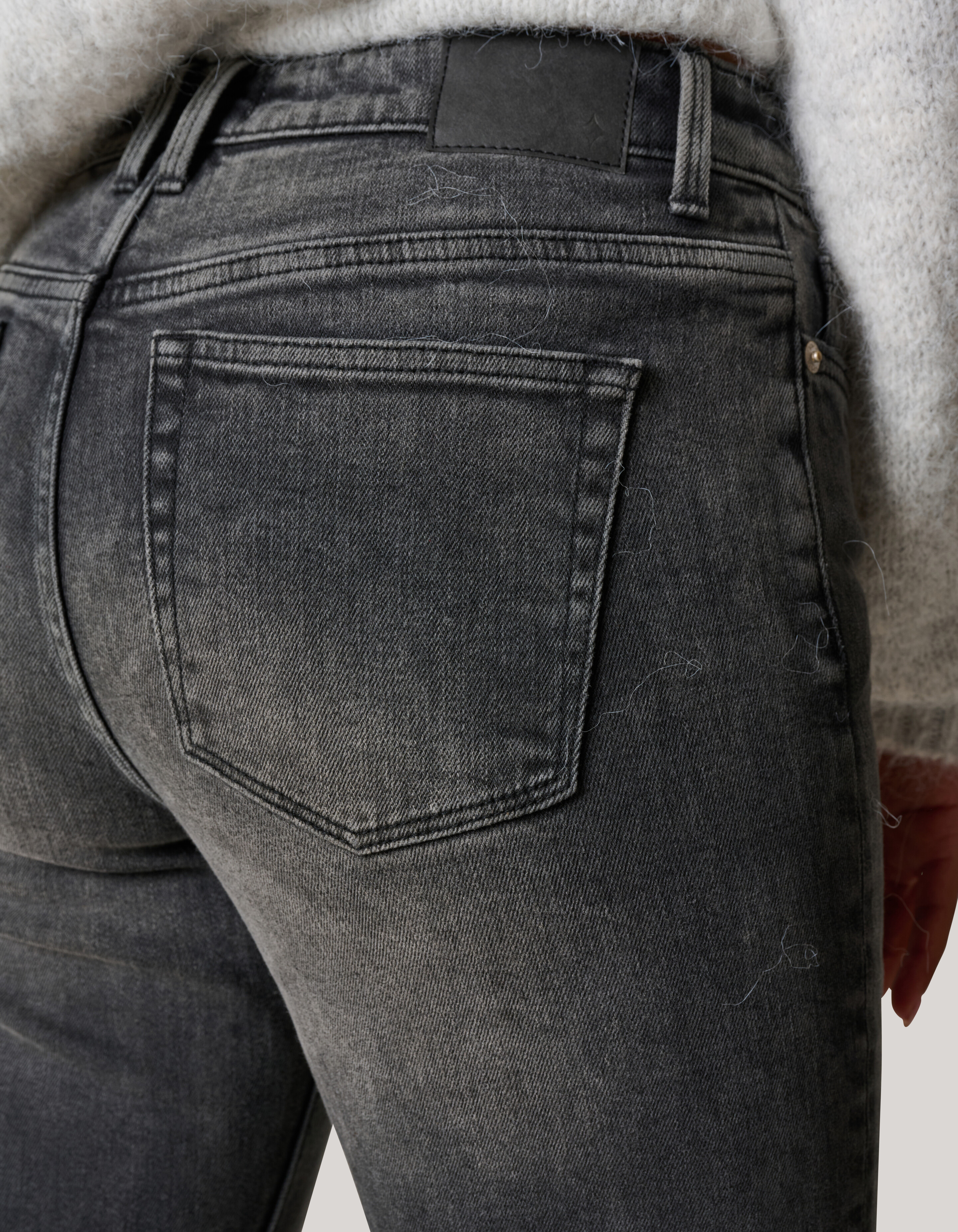 Tapered Fit Jeans Dunkelgrau L29 SHOEBY WOMEN
