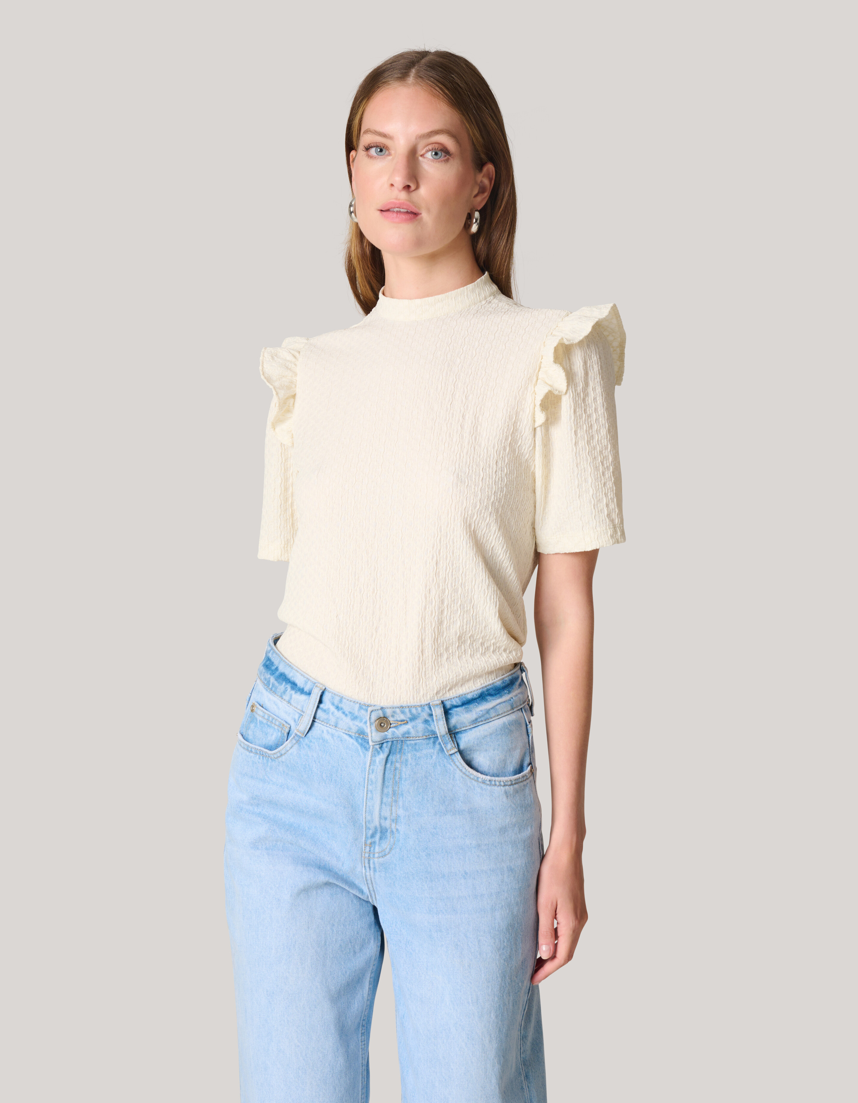 Crinkle Ruffle Top Weiß SHOEBY WOMEN