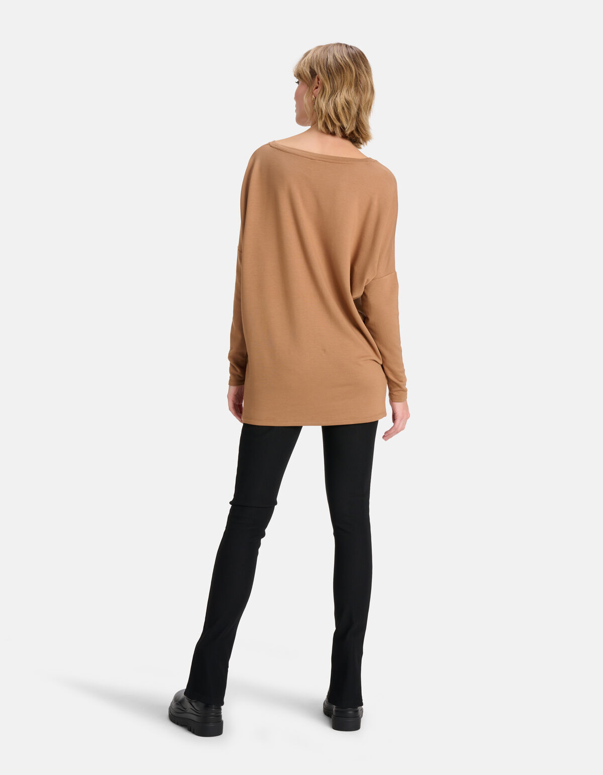 Basic Oversized Top Hellbraun SHOEBY WOMEN