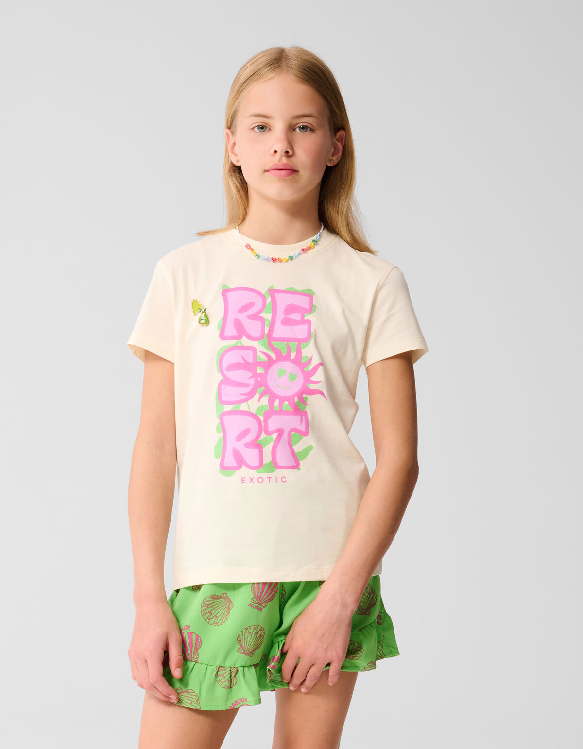 Tropisches Kunstwerk T-shirt Off White SHOEBY GIRLS