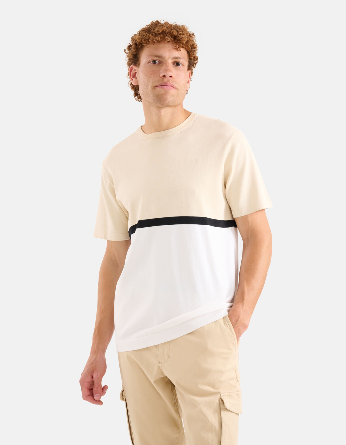 Gestricktes Farbblock-T-Shirt Wei&szlig; SHOEBY MEN