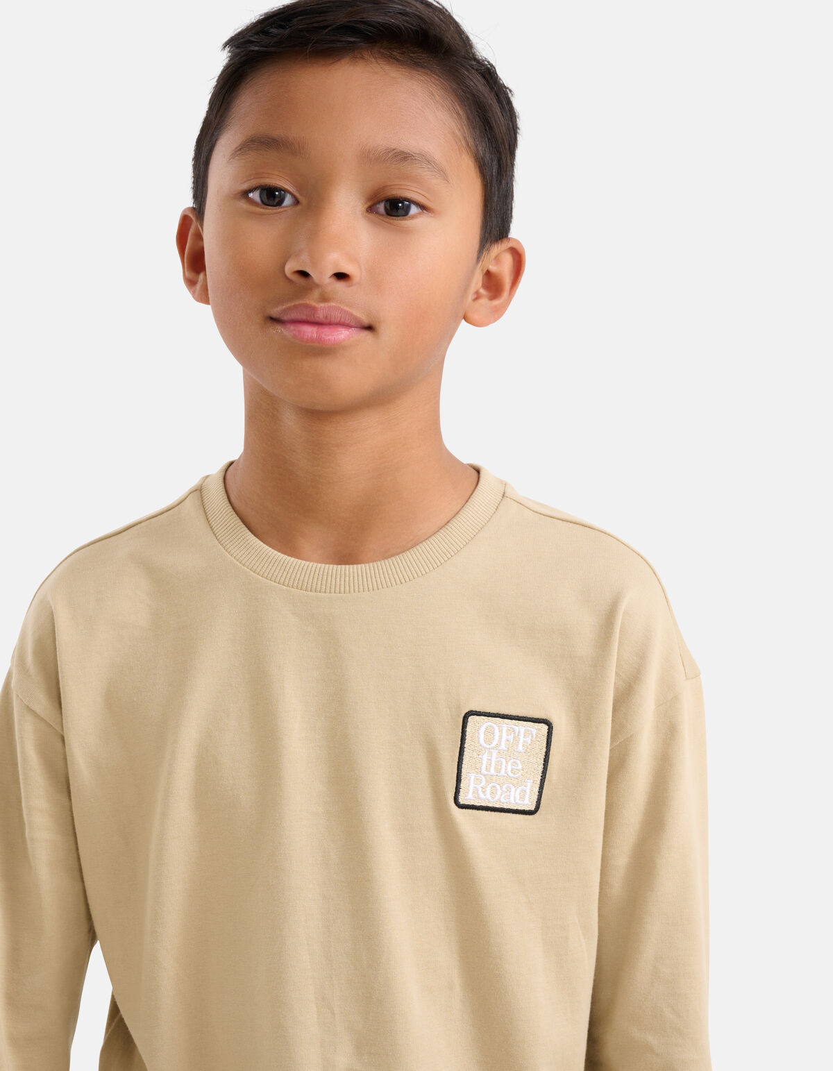 Artwork Longsleeve Zand SHOEBY BOYS