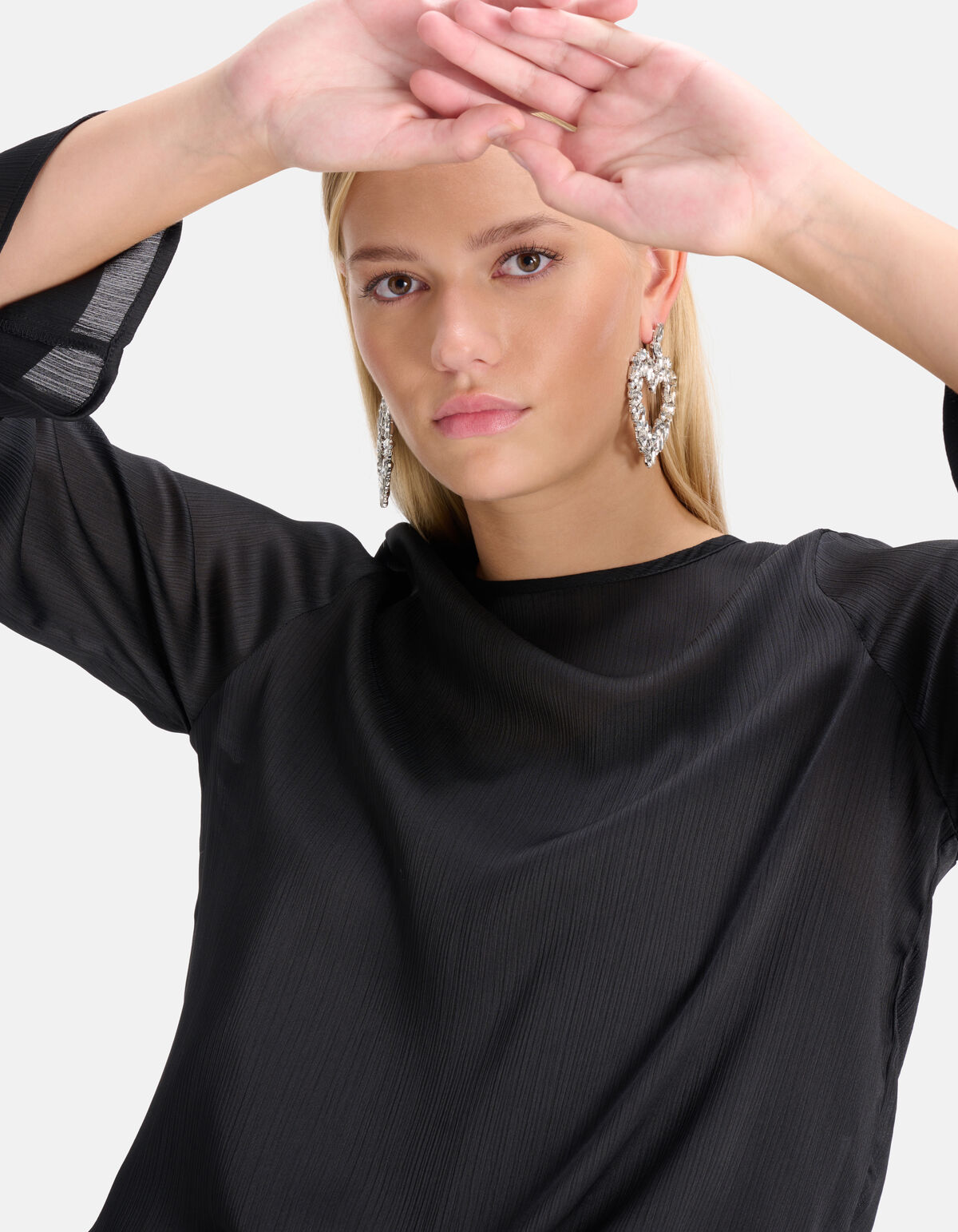 Crinkle Chiffon Top Schwarz SHOEBY WOMEN