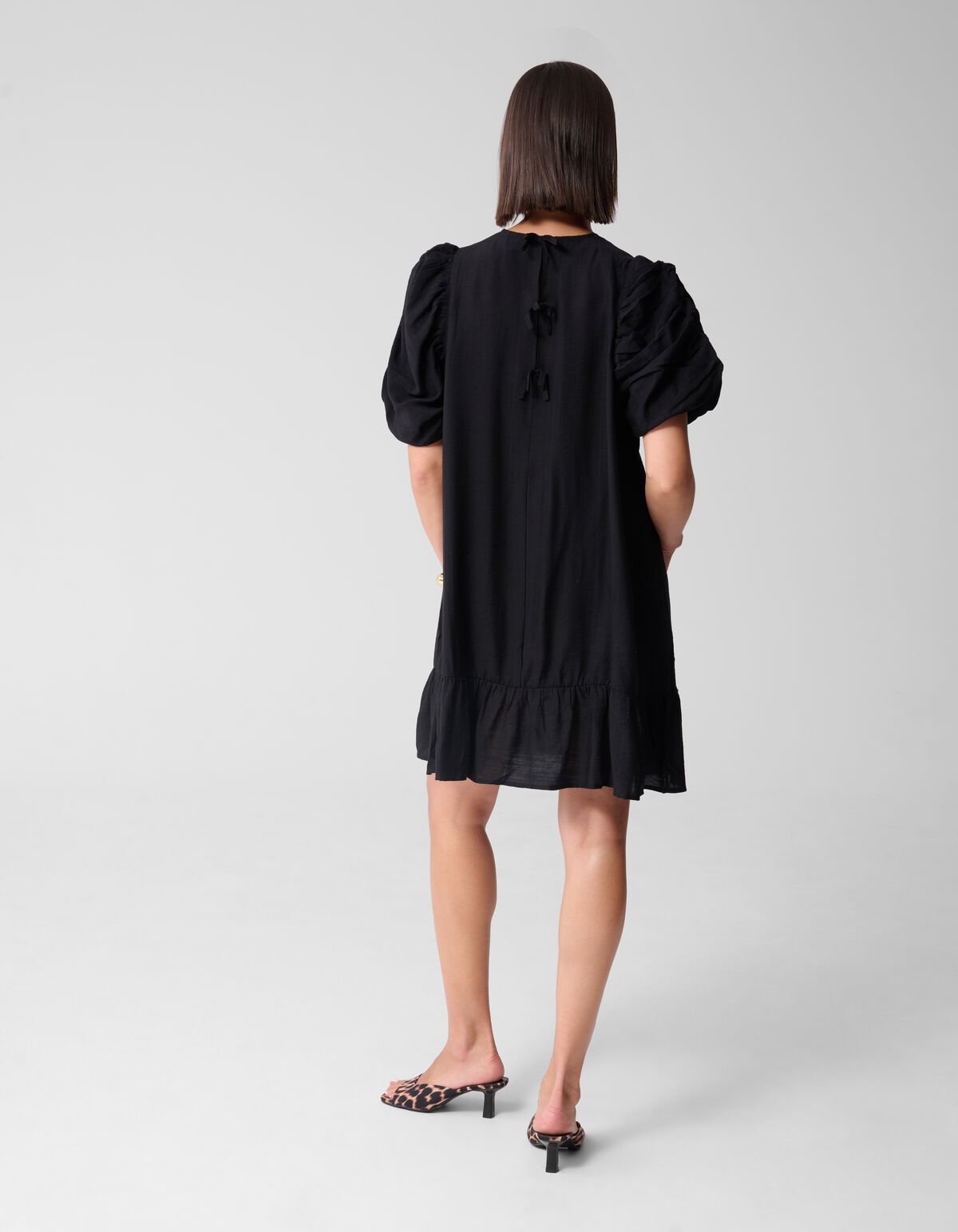 Puffy Mini Dress Schwarz SHOEBY WOMEN