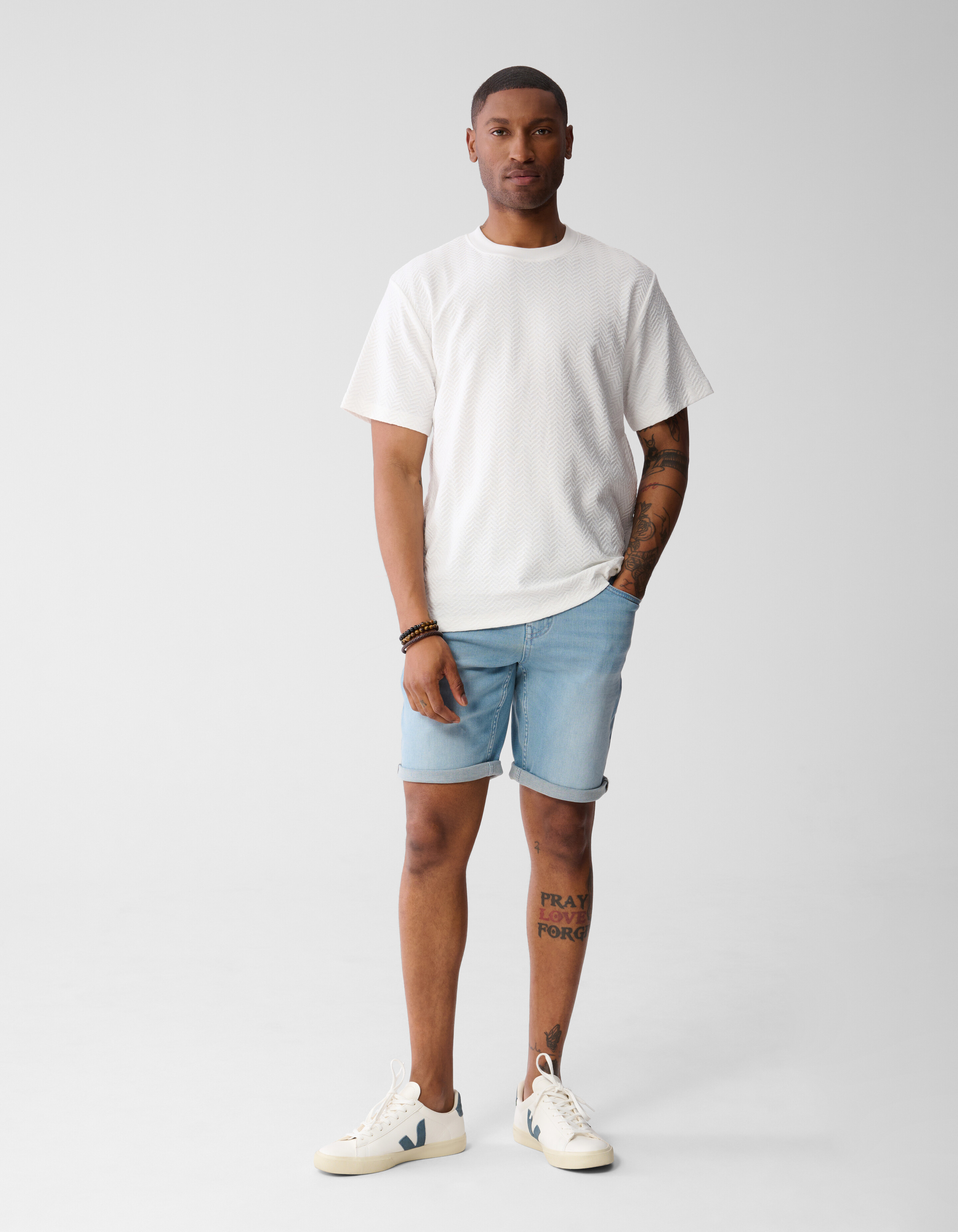 Texturiertes Jacquard-T-Shirt Off White SHOEBY MEN
