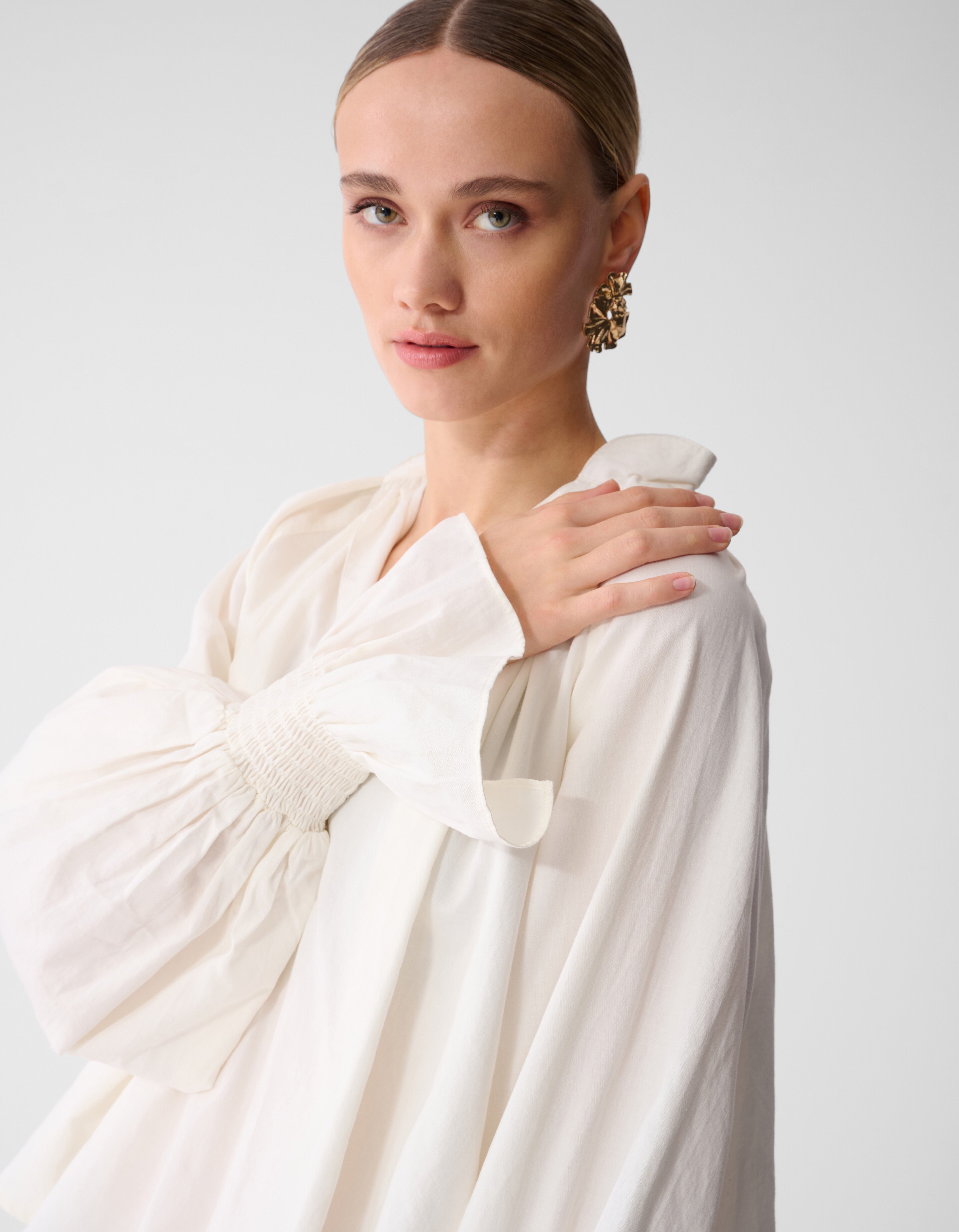 Bluse mit &uuml;bergro&szlig;en Kitt&auml;rmeln Wei&szlig; SHOEBY WOMEN