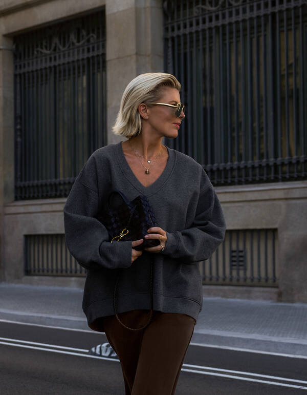Oversized-Pullover mit V-Ausschnitt Dunkelgrau Von SHOEBY WOMEN