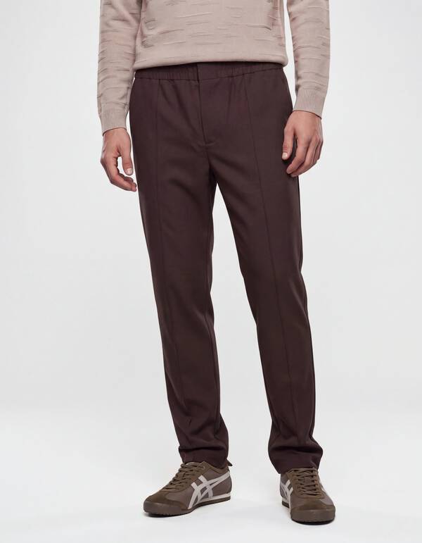 Straight Fit Pintuck Hose Dunkelbraun SHOEBY MEN