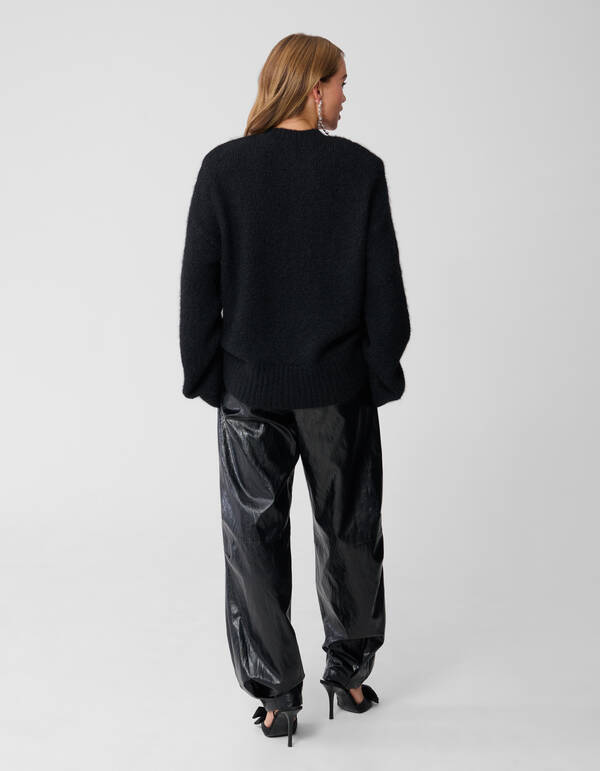 Flauschiger Oversized Pullover Schwarz von Monica SHOEBY WOMEN