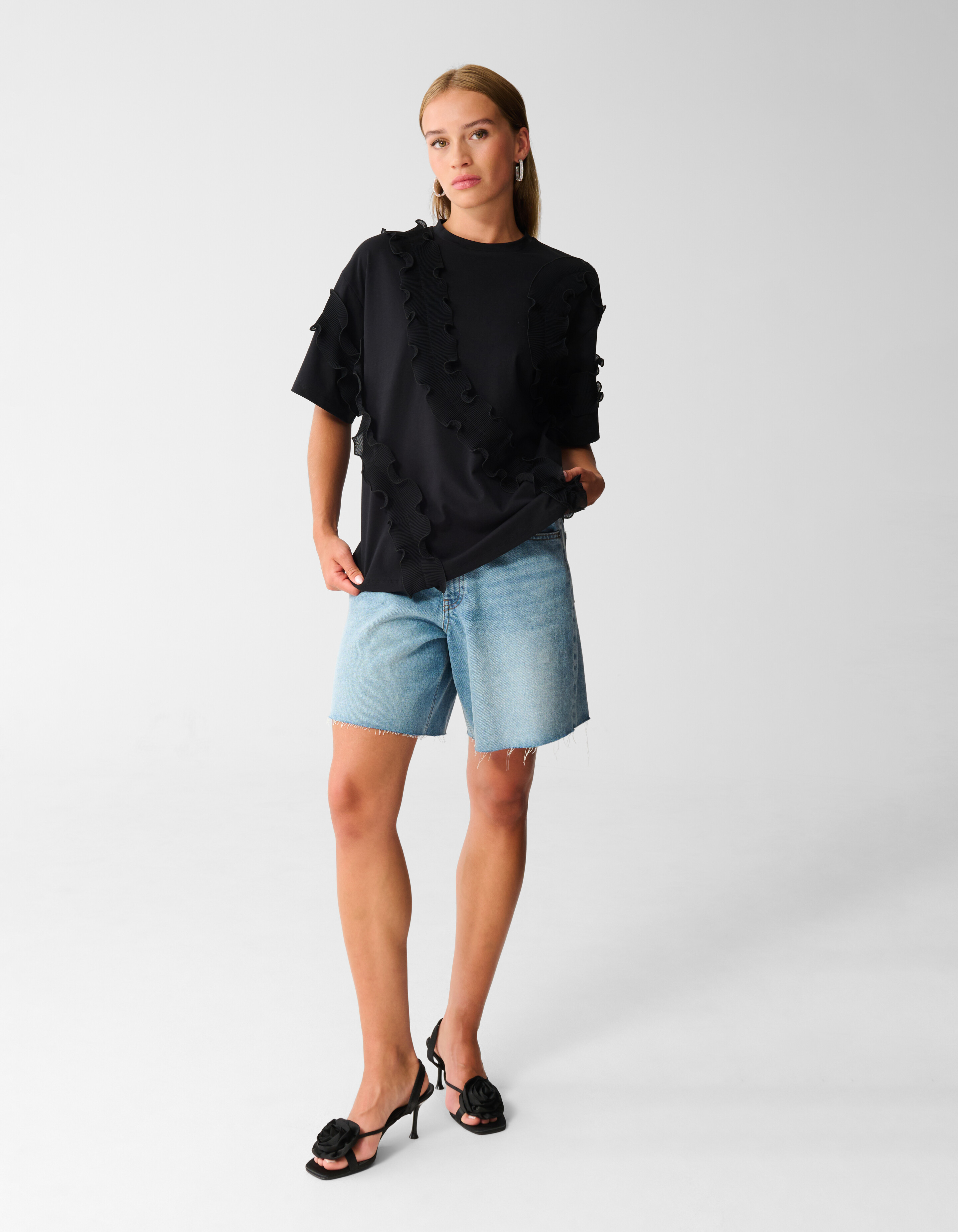 Rüschen-T-Shirt Schwarz SHOEBY WOMEN