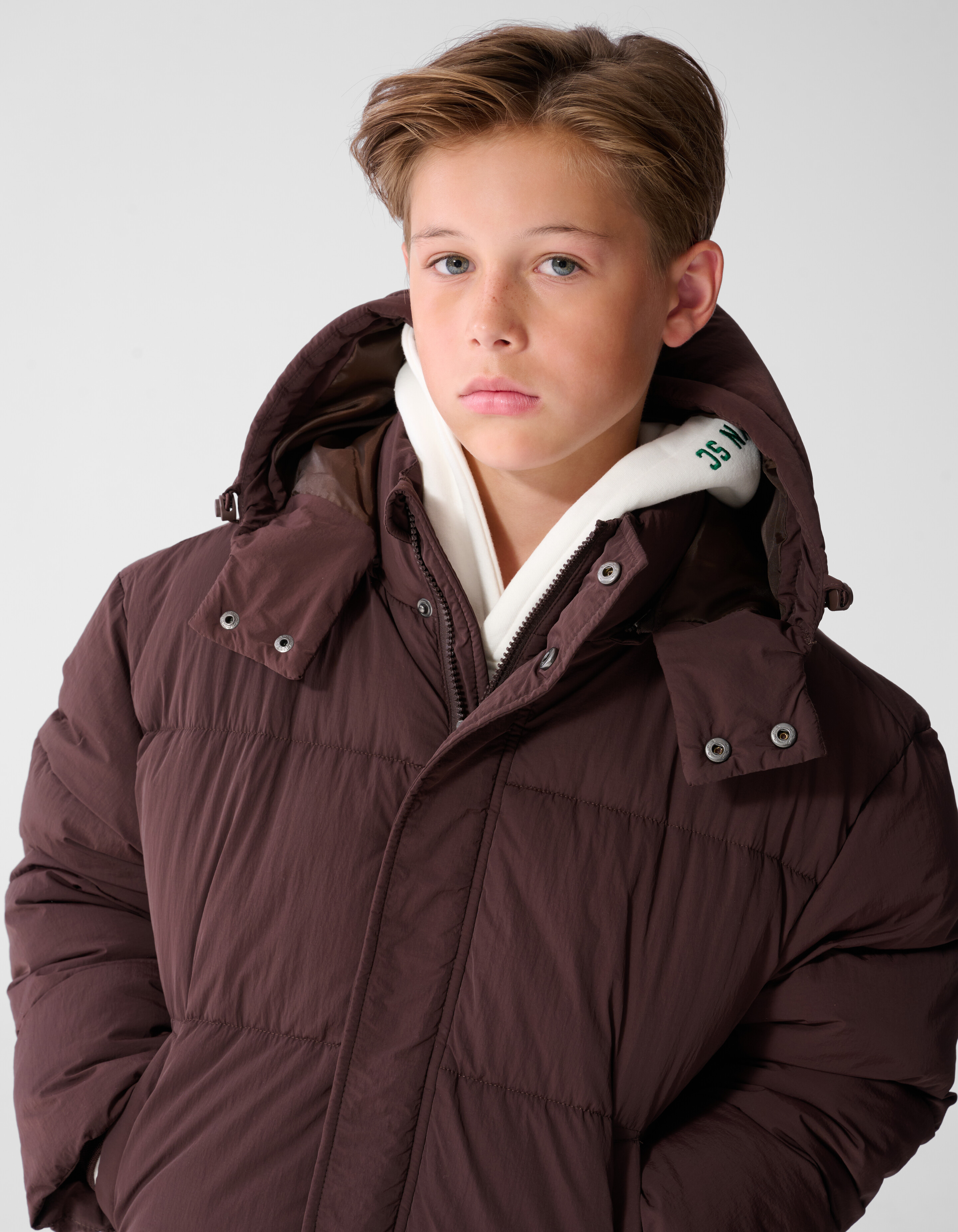 Moderne Steppjacke Dunkelbraun SHOEBY BOYS