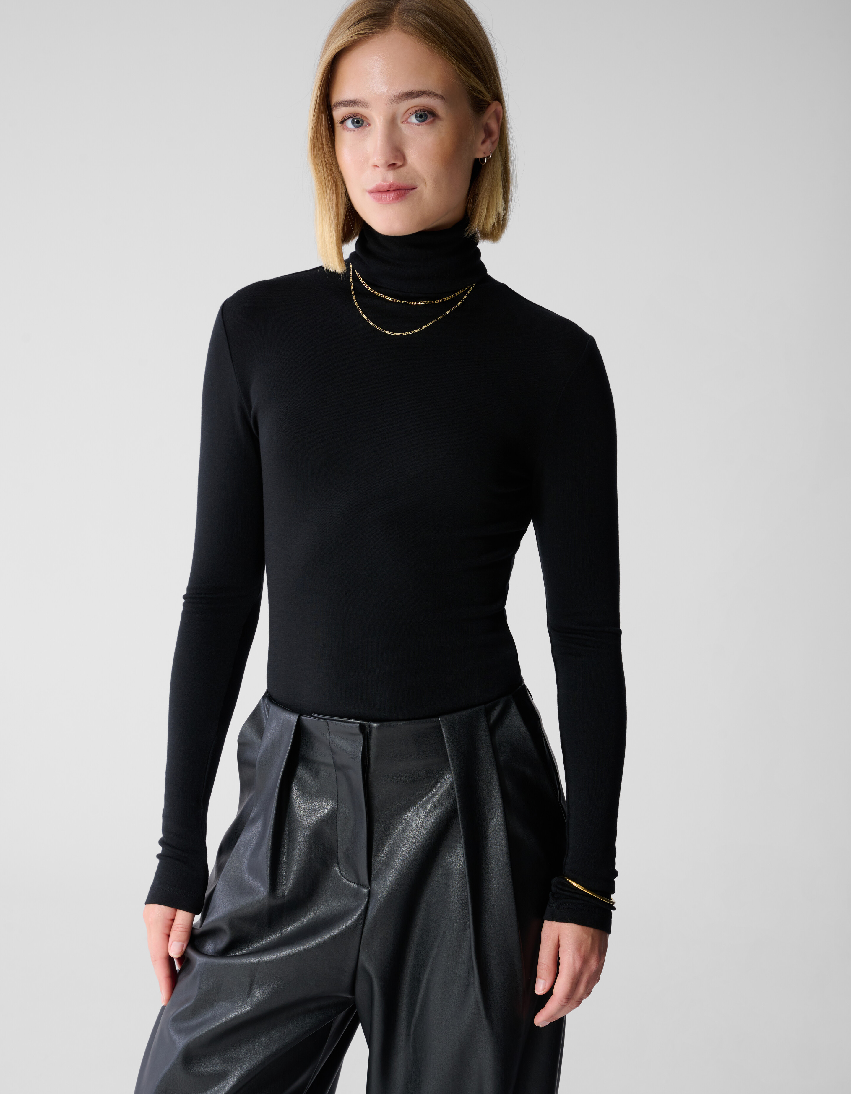 Rollkragen-Langarmtop Schwarz By Lonneke SHOEBY WOMEN