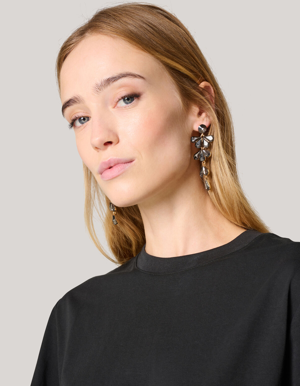 Blatt Ohrringe Dunkelgrau SHOEBY ACCESSOIRES