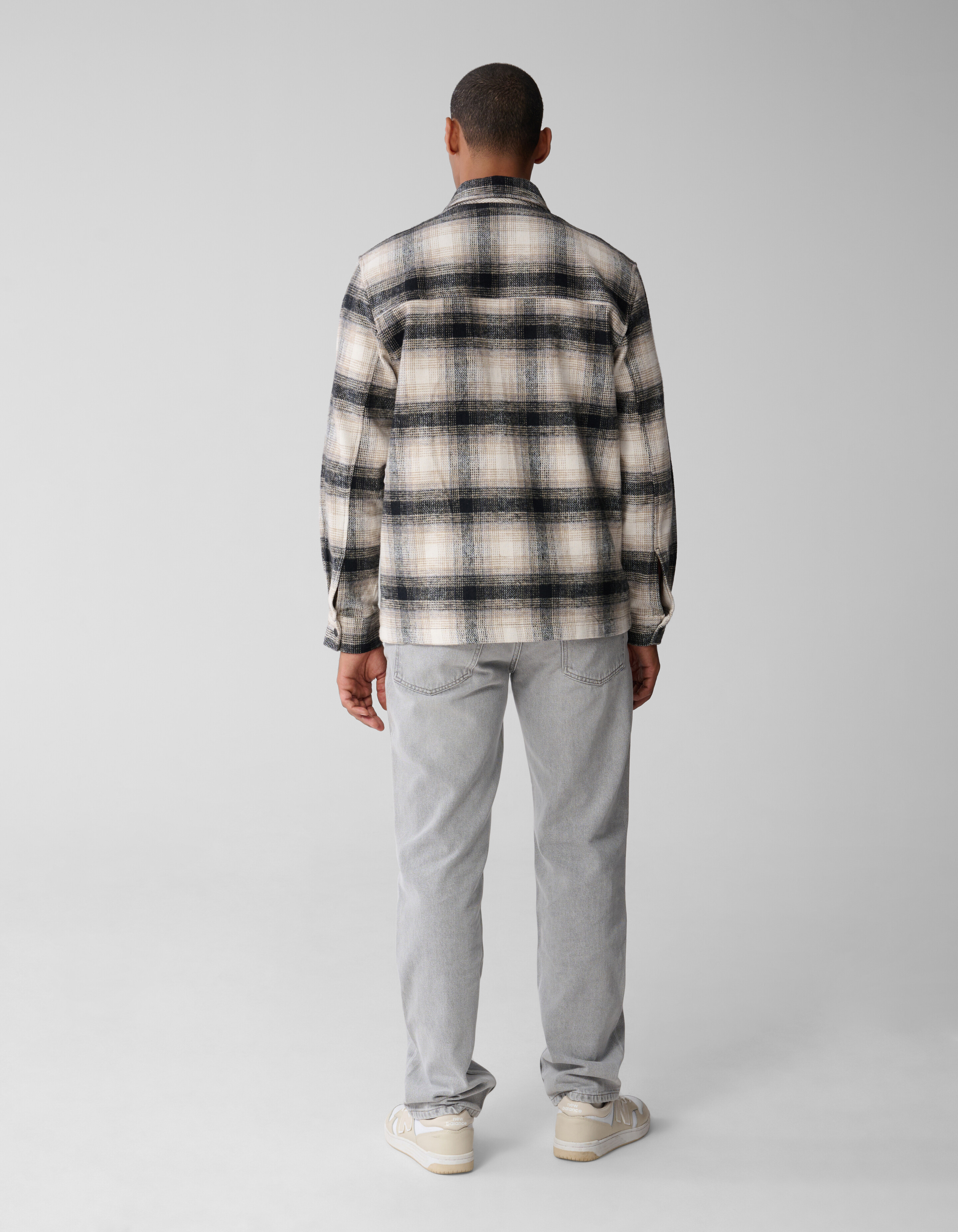 Kariertes Overshirt mit Reißverschluss in Off Whit SHOEBY MEN