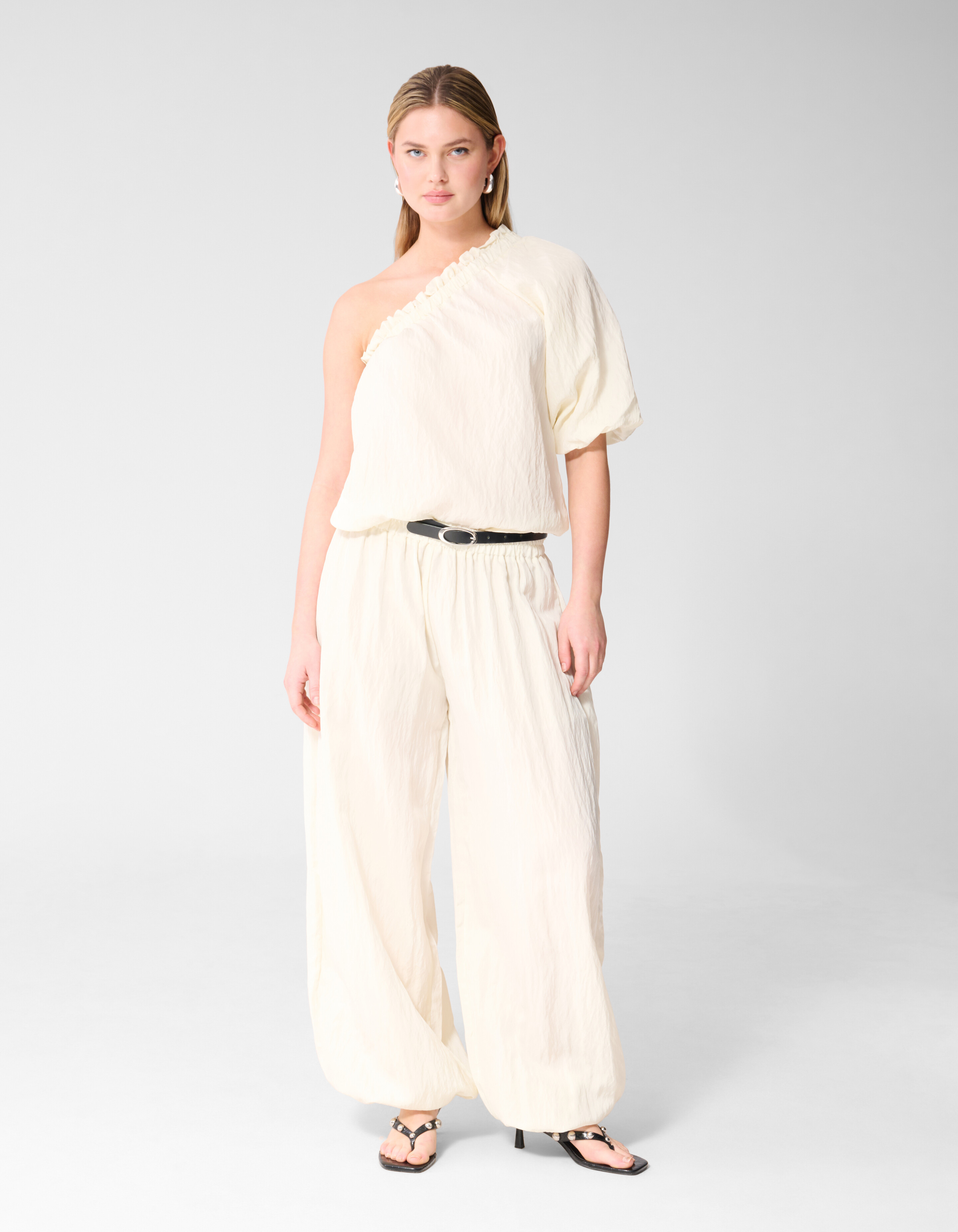 Asymmetrische Twist Puff Top Gebrochen Wei&szlig; SHOEBY WOMEN