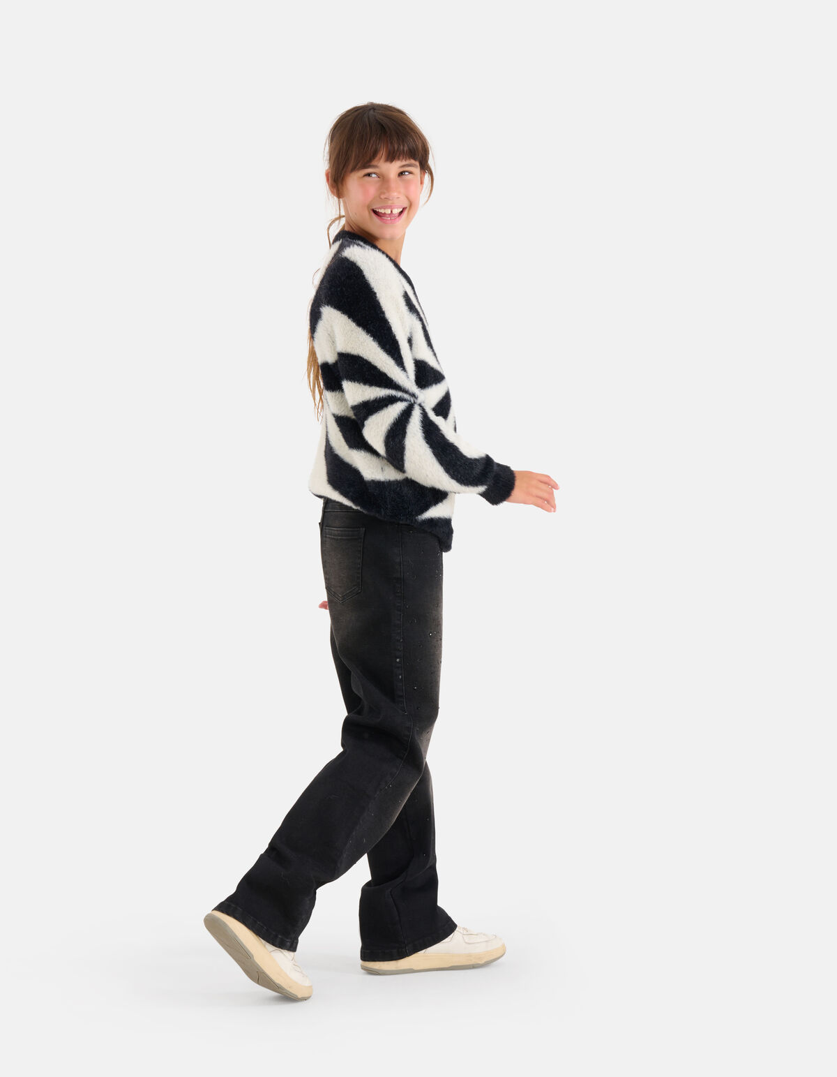Bedruckter weicher Pullover Schwarz/Weiß SHOEBY GIRLS