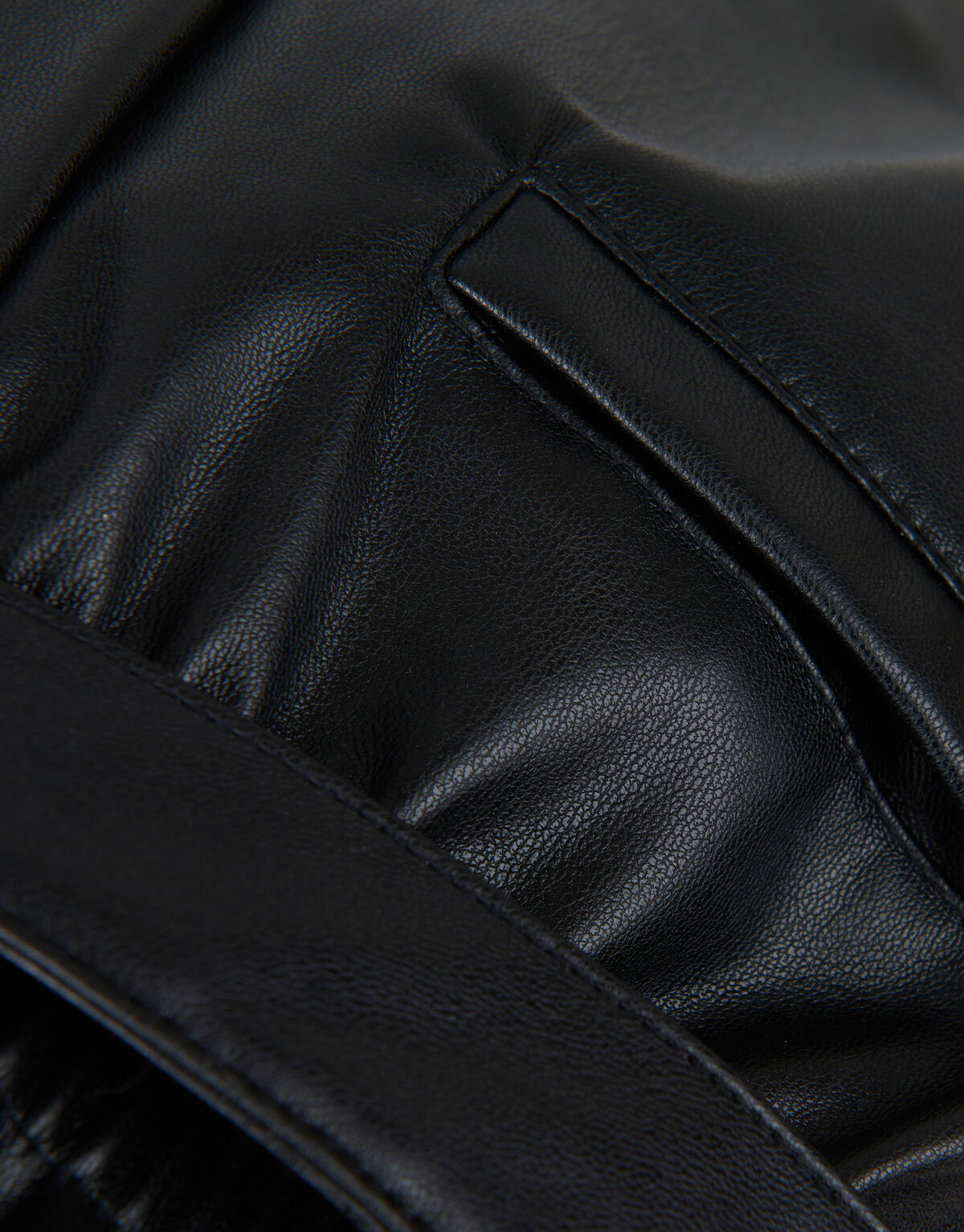 Paperbag-Shorts aus veganem Leder SHOEBY GIRLS