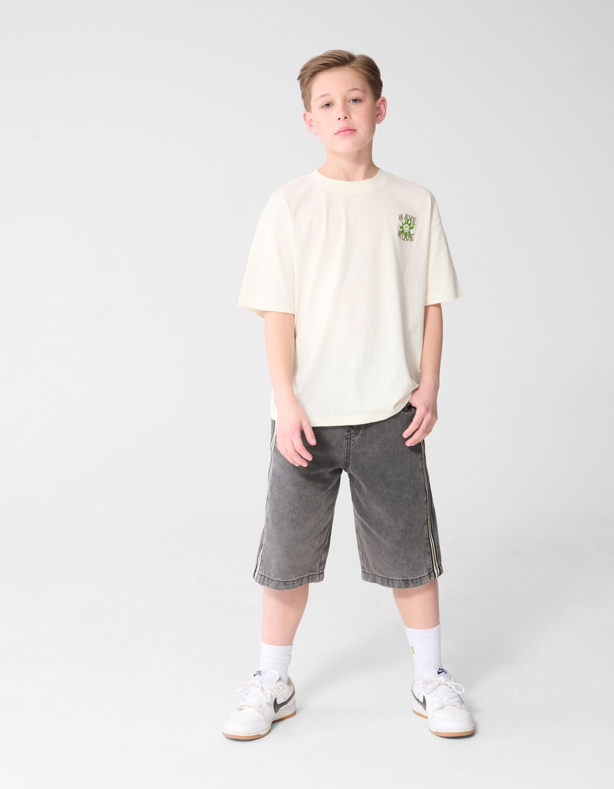 Wave Mode Artwork T-Shirt Gebrochen Wei&szlig; SHOEBY BOYS