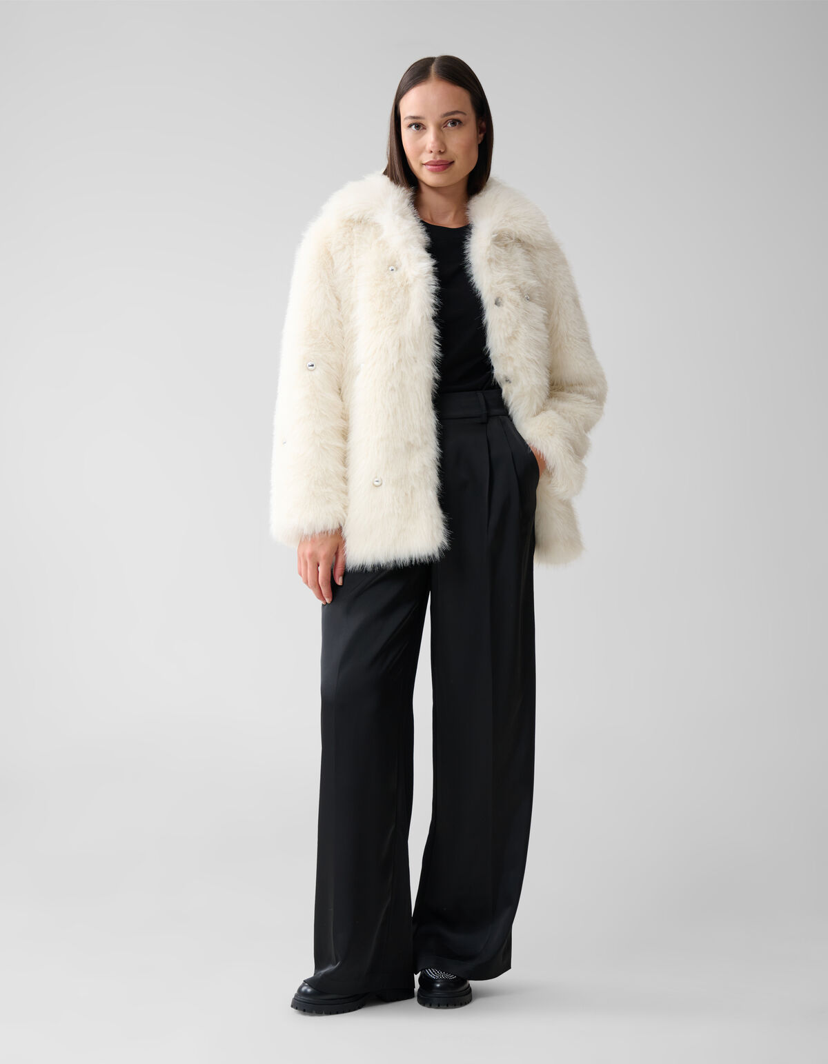 Verschönerte Kunstpelzjacke Off White SHOEBY WOMEN