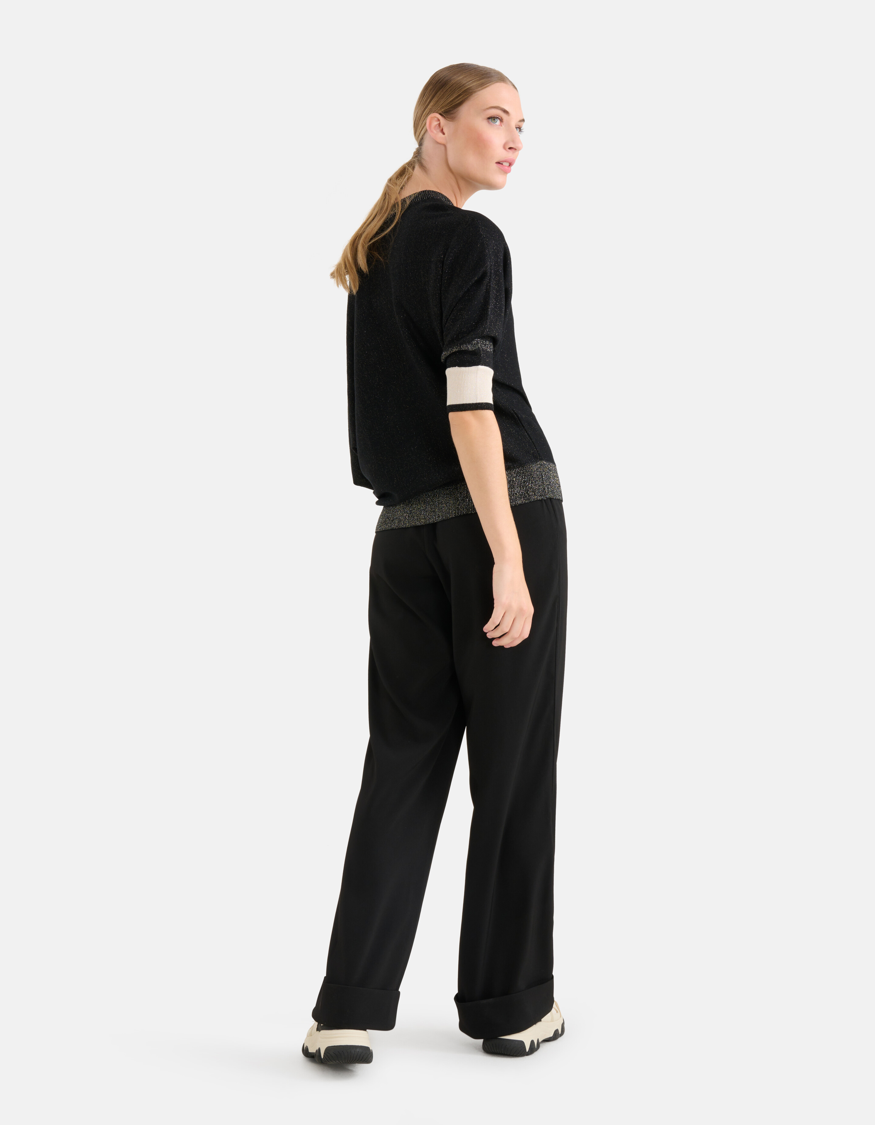 Colourblock Fledermausärmel Pullover Schwarz von M SHOEBY WOMEN