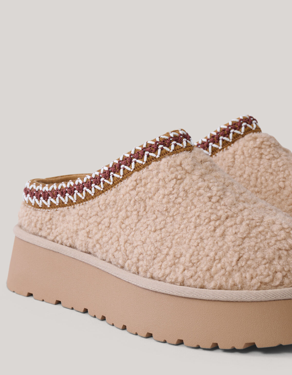 Teddy Hausschuhe Hellbraun SCHOENEN SHOEBY