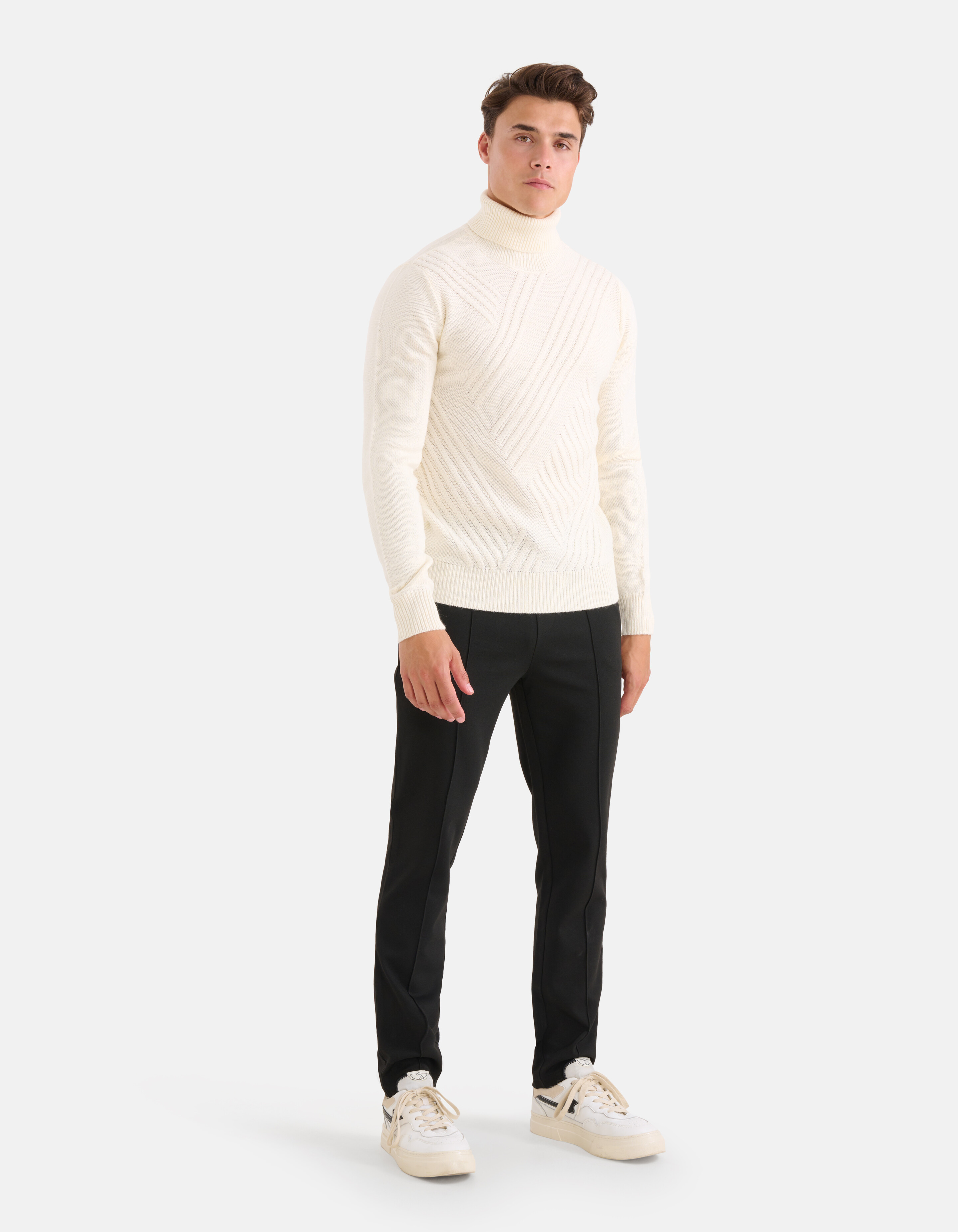 Diagonaler Kabelpullover Off White SHOEBY MEN