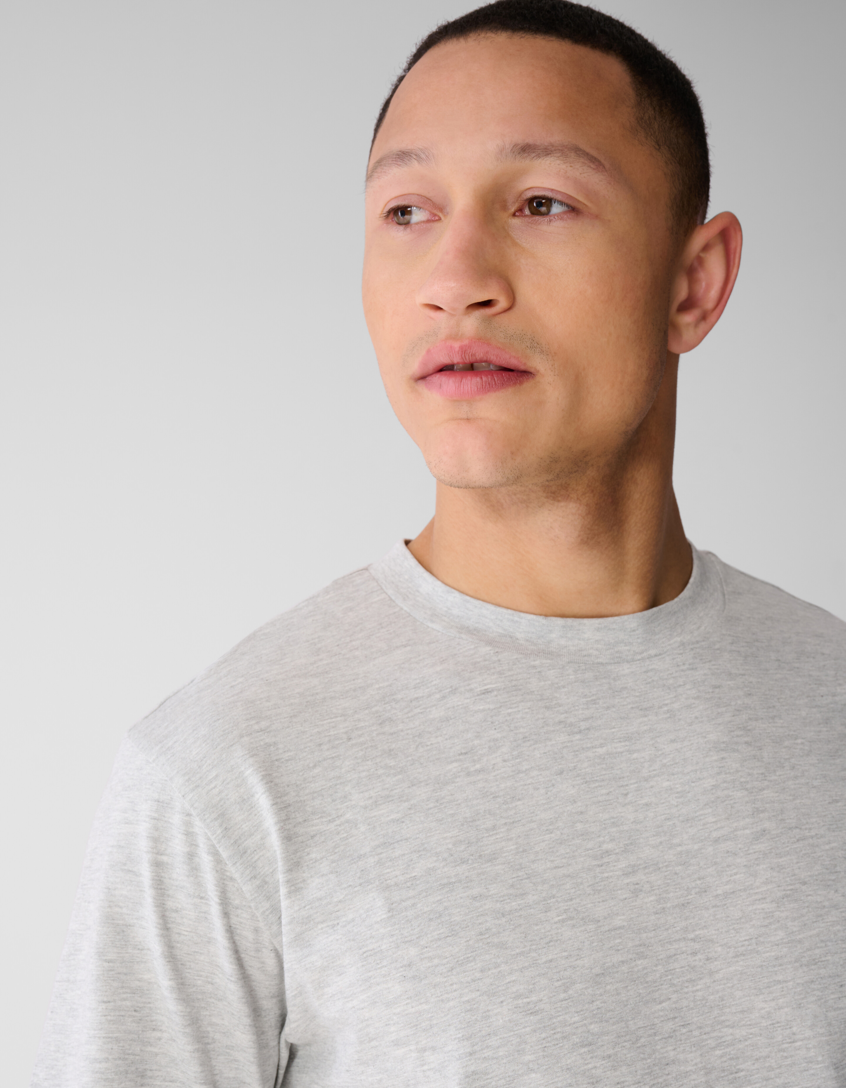 S81 Artwork T-Shirt Hellgrau SHOEBY MEN