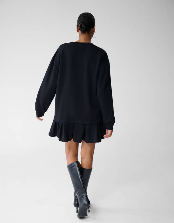 Oversized Sweatshirt-Kleid mit Rüschen Schwarz By SHOEBY WOMEN