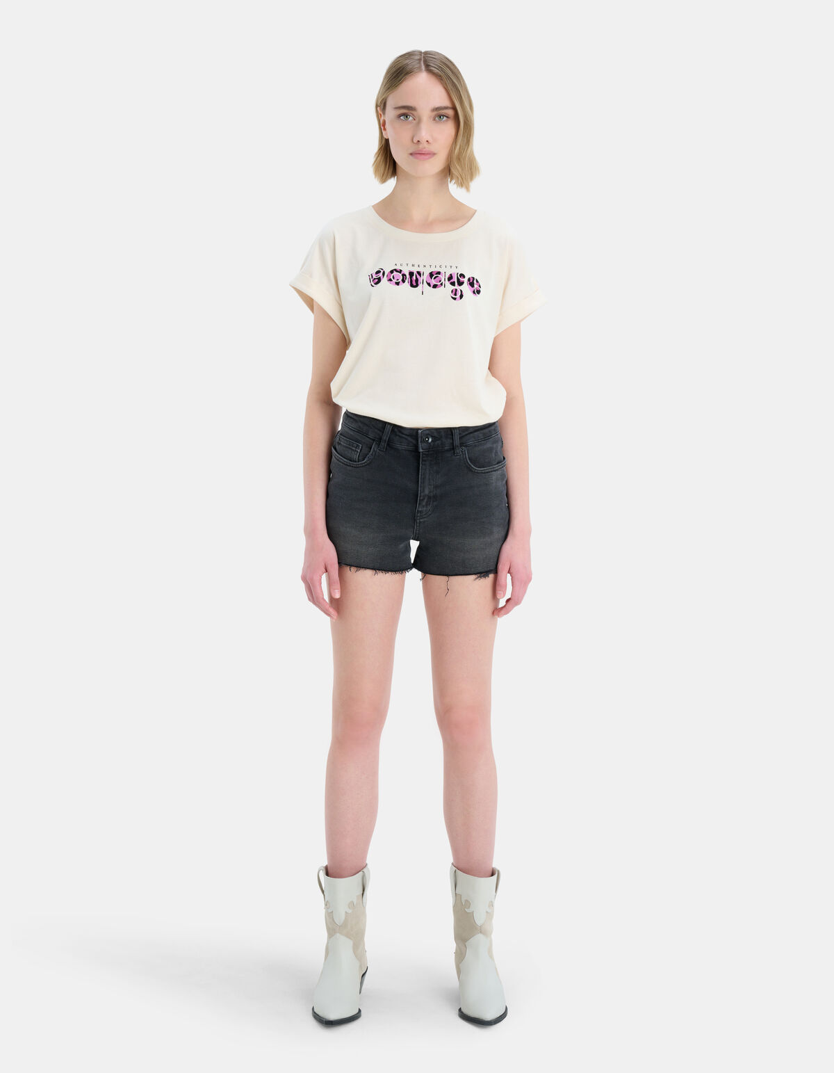 Stella Shorts EKSEPT