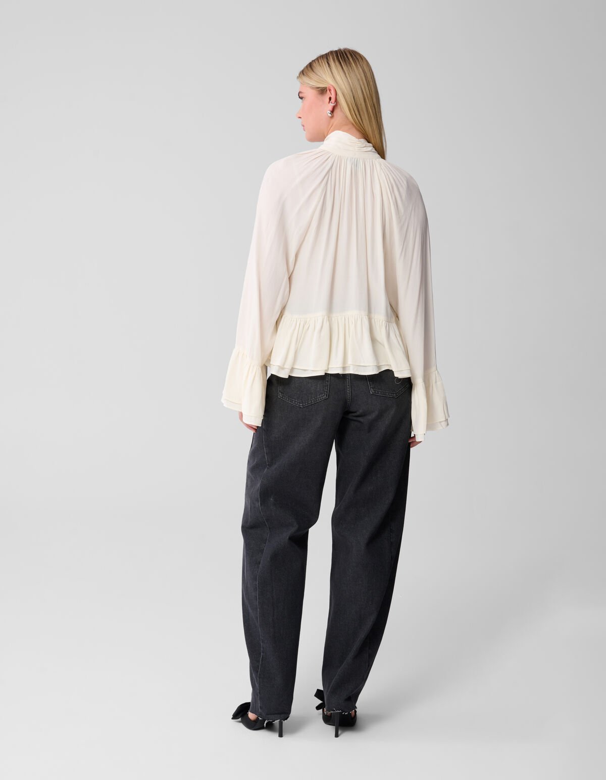 Volant Bluse Off-White SHOEBY WOMEN