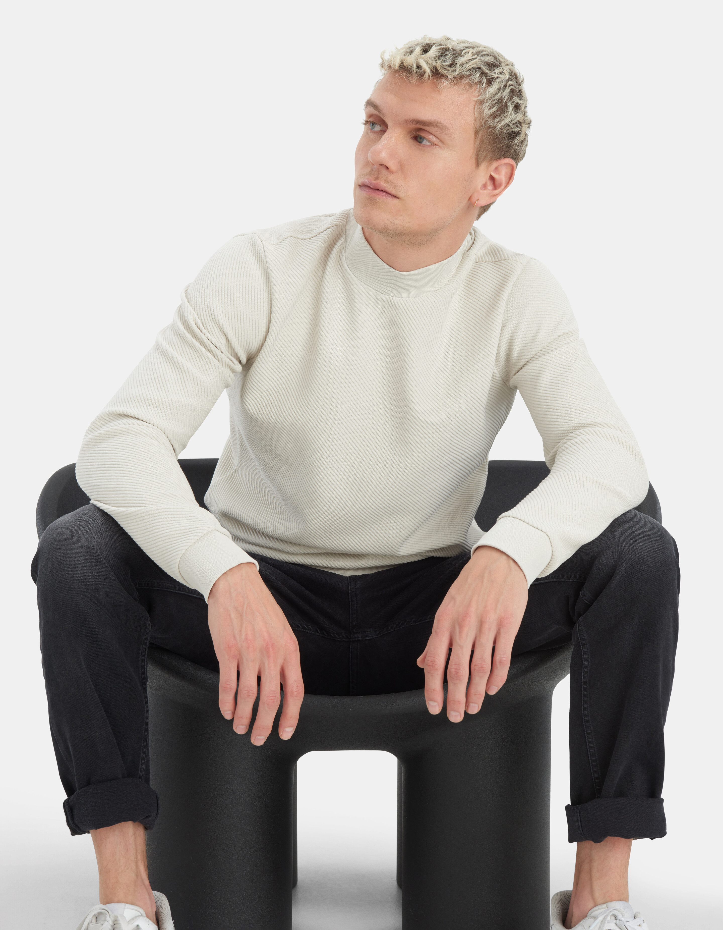 Diagonaler Pullover REFILL