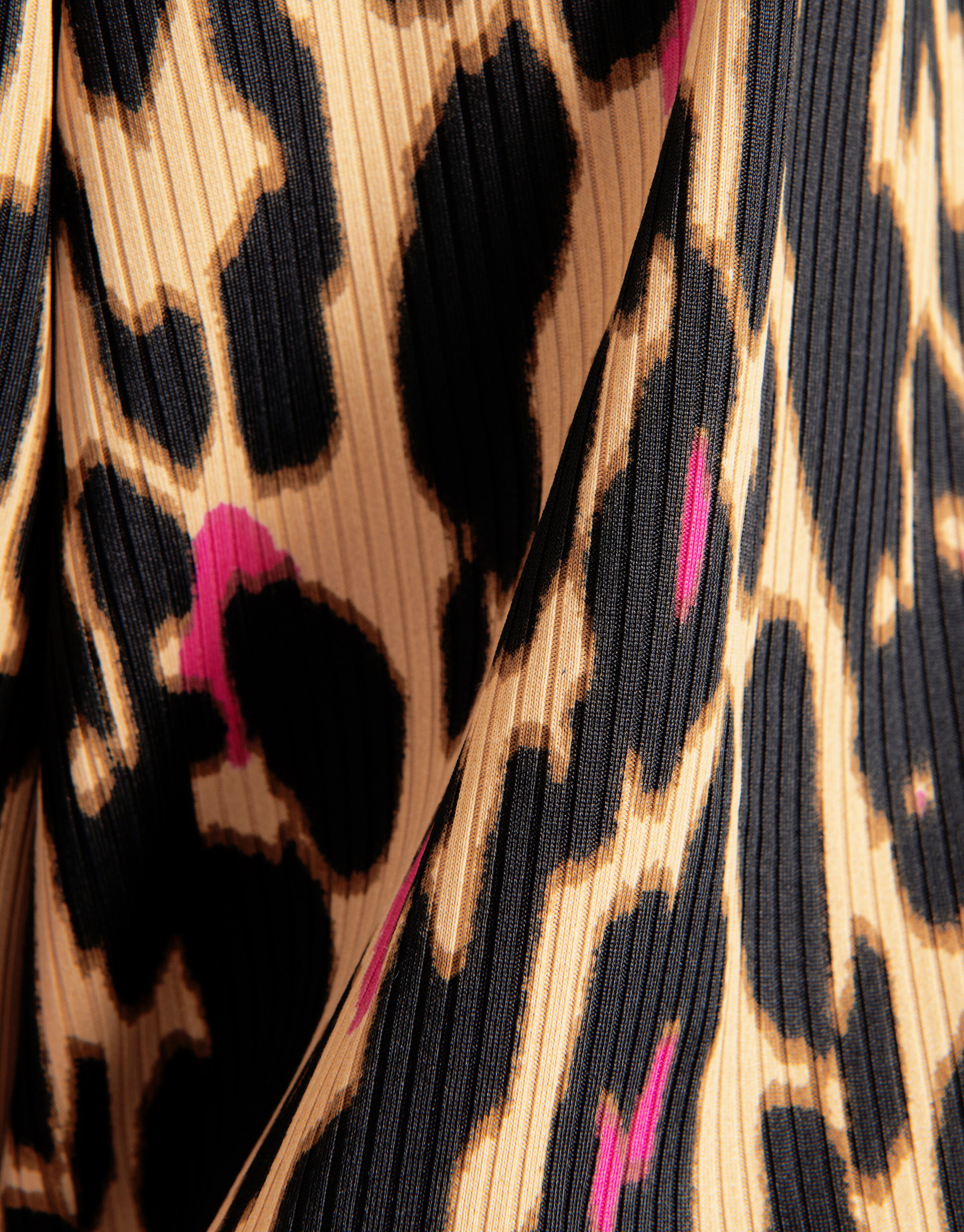 Leopard-Ripp-Top mit V-Ausschnitt Braun SHOEBY WOMEN