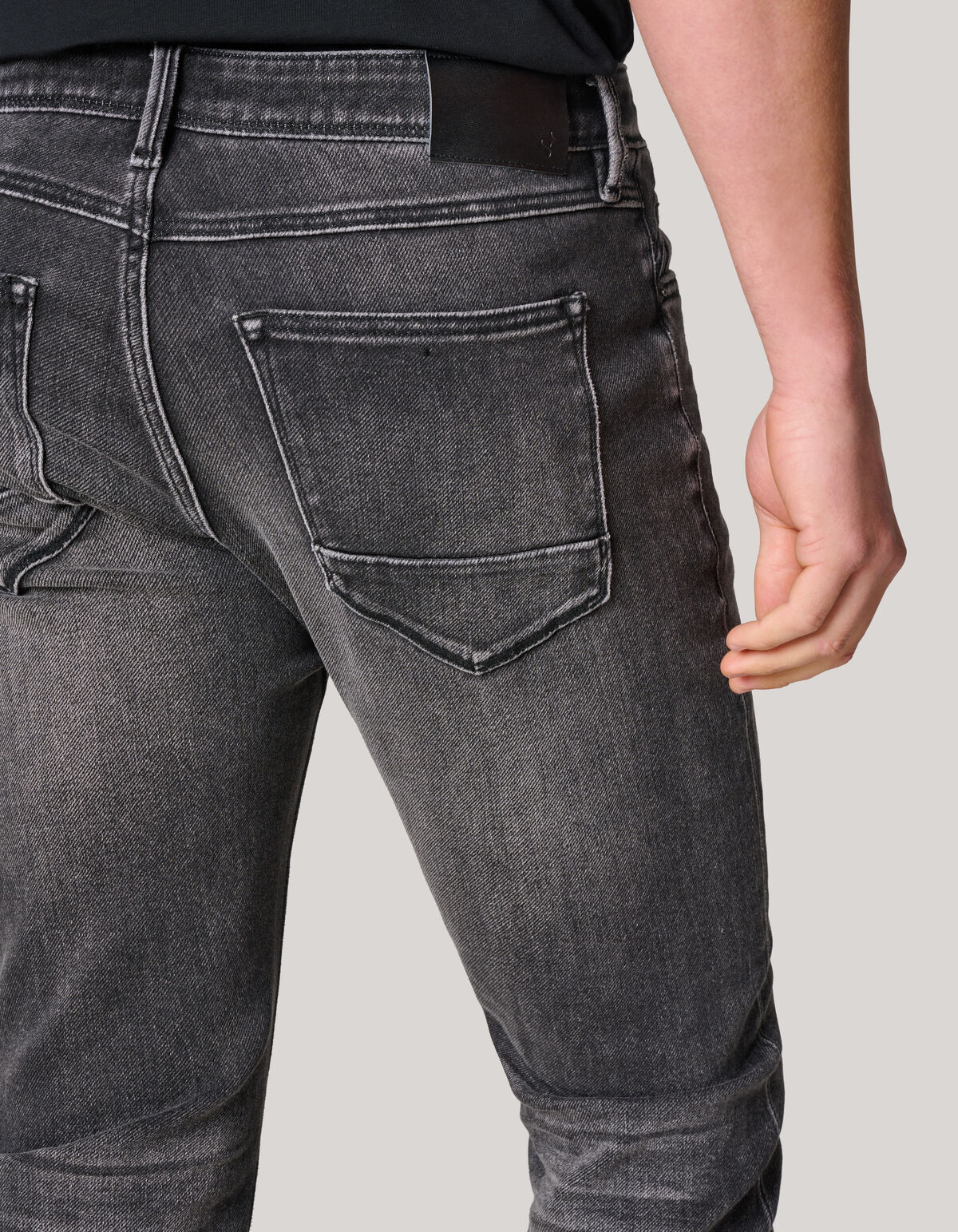 Schmale Jog-Jeans Grau L32 SHOEBY MEN