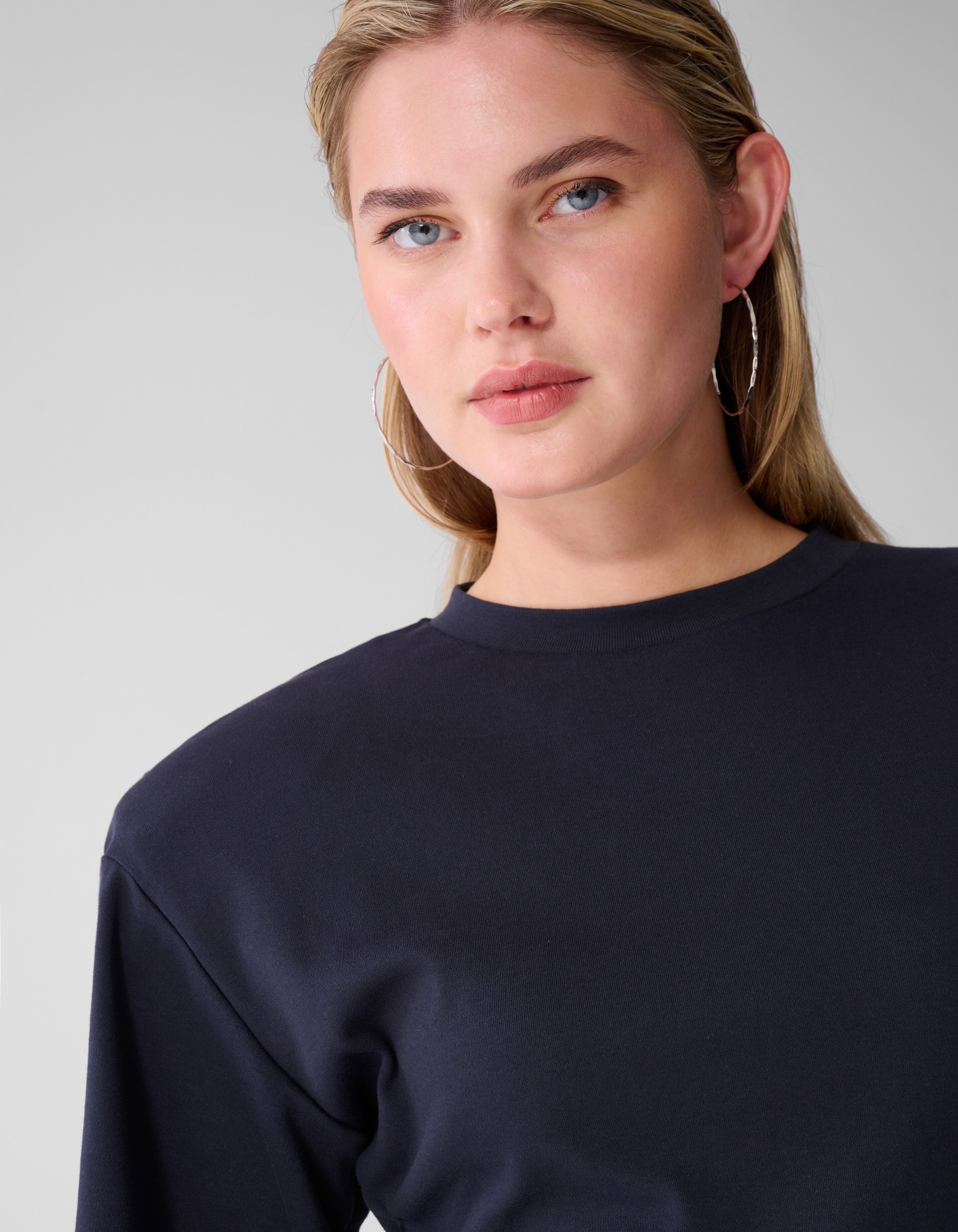 Tailliertes T-Shirt Dunkelblau SHOEBY WOMEN