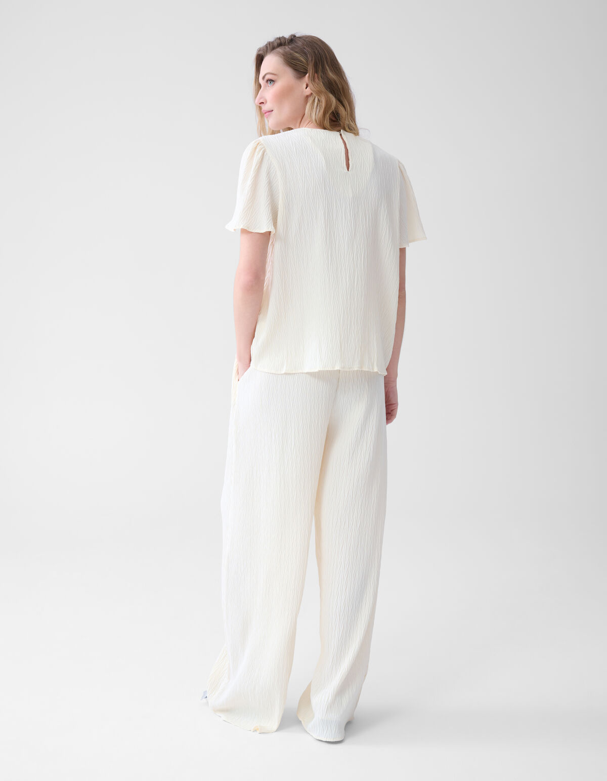 Crinkle Twist Top Off White SHOEBY WOMEN