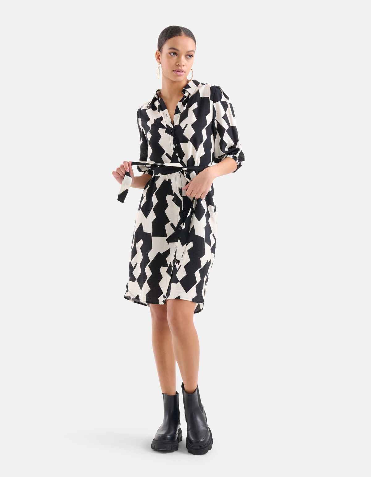 Graphic Shirt Dress Schwarz/Weiß SHOEBY WOMEN